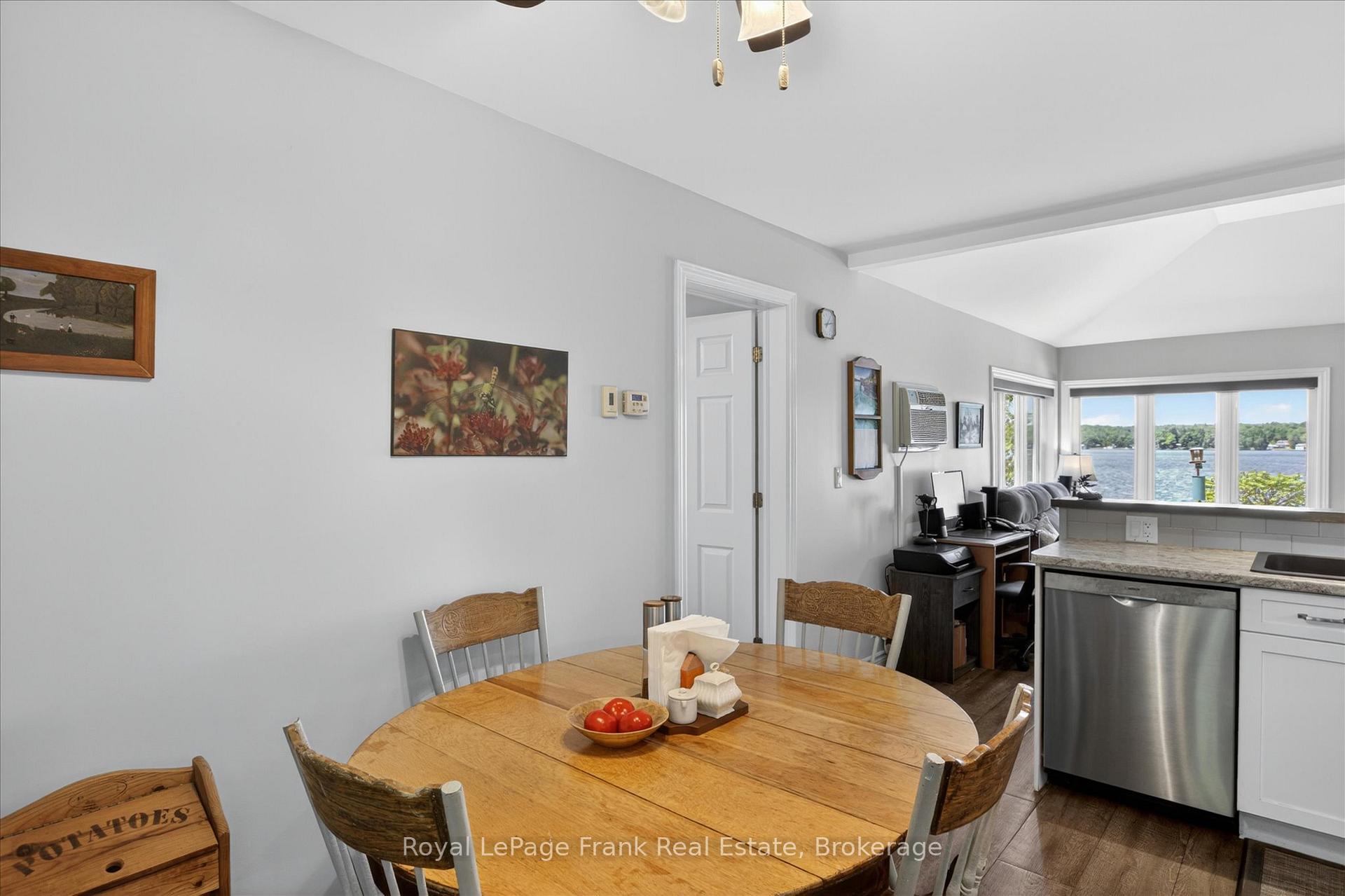 Photo 17 of 944 Birchcliff Drive, Douro-Dummer — HOMEH