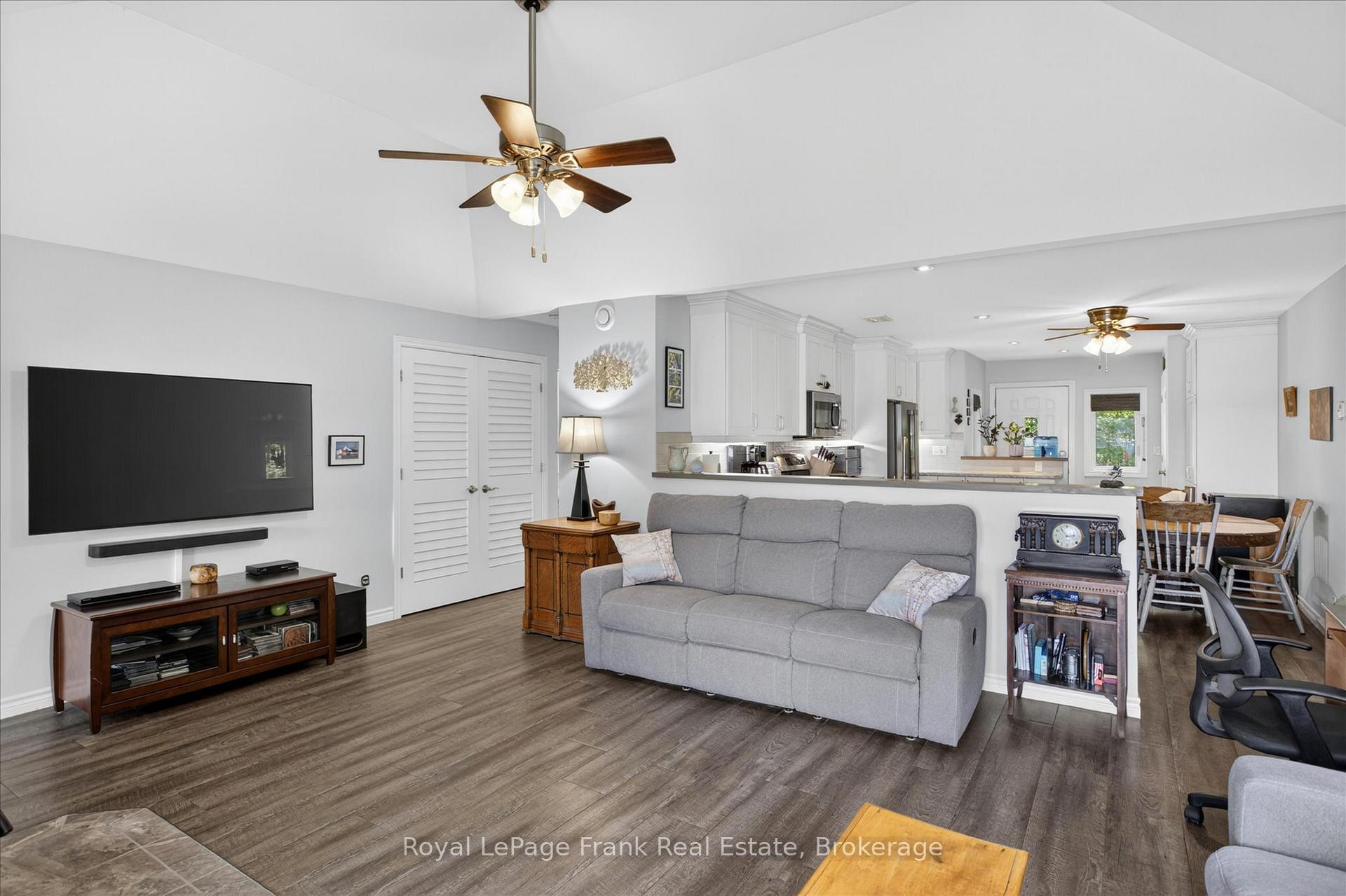 Photo 21 of 944 Birchcliff Drive, Douro-Dummer — HOMEH
