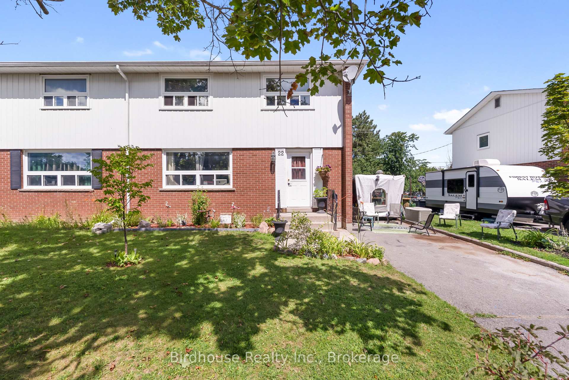 Front of 22 Northlin Park Road
