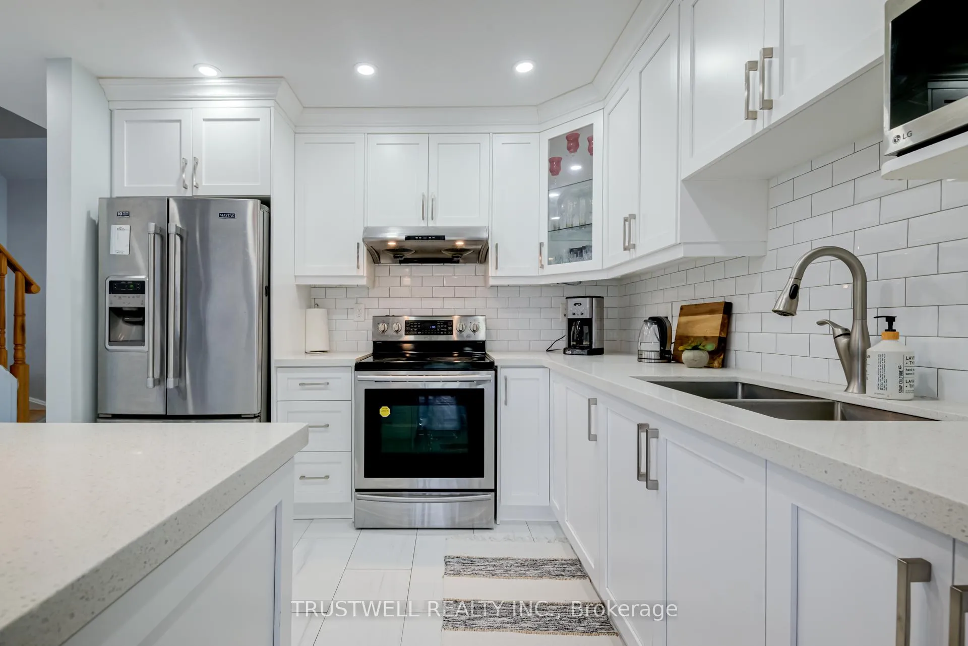Photo 11 of 135 Laird Drive, Markham, Middlefield — HOMEH