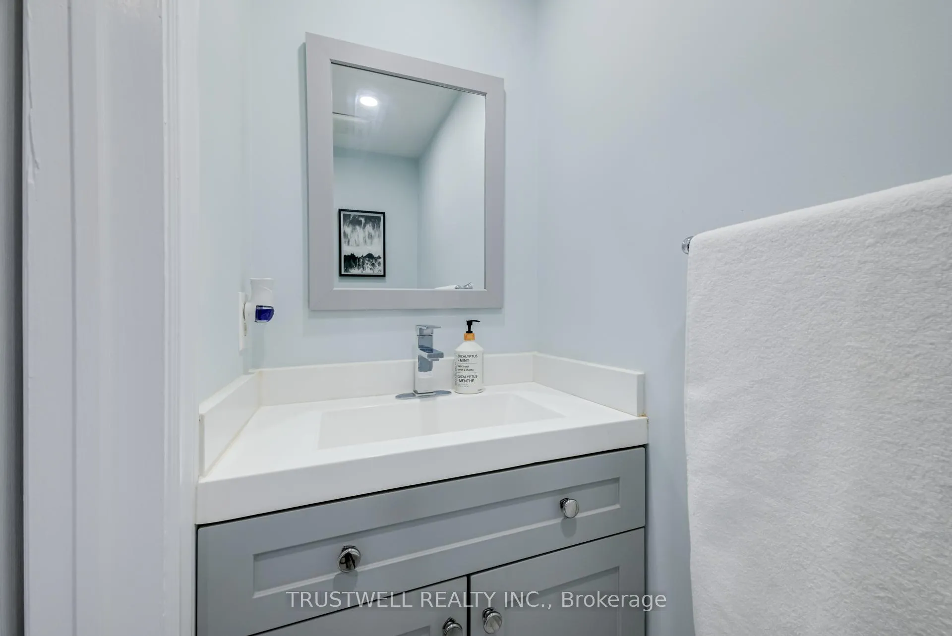 Photo 14 of 135 Laird Drive, Markham, Middlefield — HOMEH