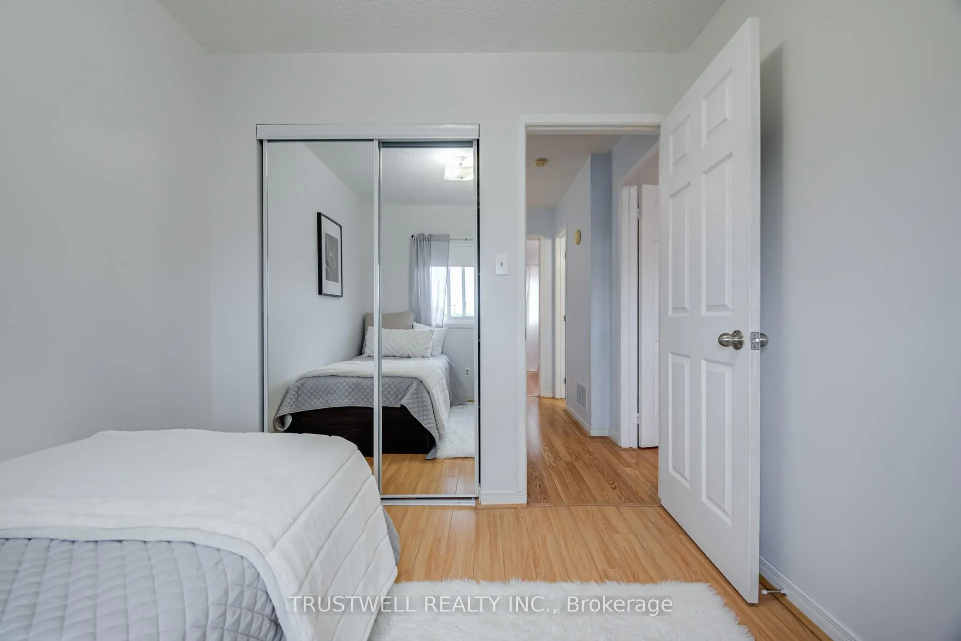 Photo 18 of 135 Laird Drive, Markham, Middlefield — HOMEH