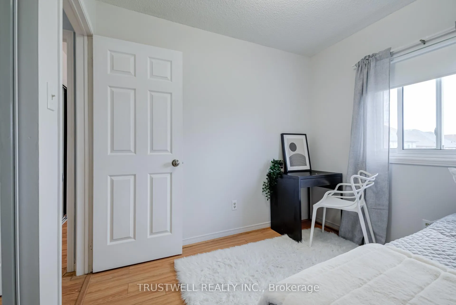 Photo 19 of 135 Laird Drive, Markham, Middlefield — HOMEH
