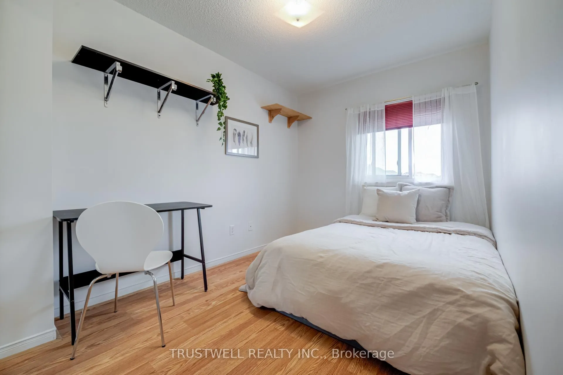 Photo 20 of 135 Laird Drive, Markham, Middlefield — HOMEH