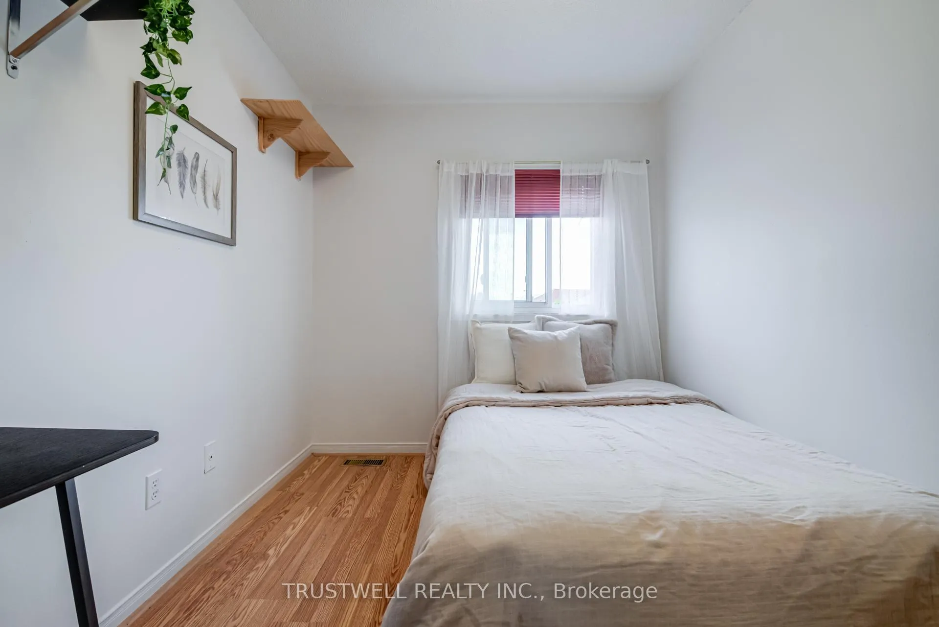 Photo 22 of 135 Laird Drive, Markham, Middlefield — HOMEH