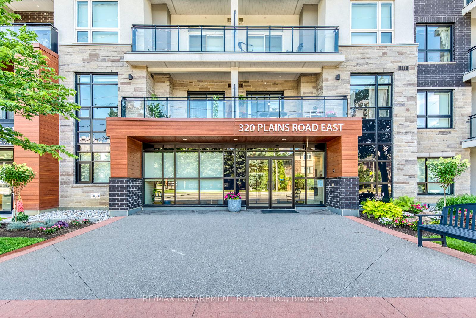 Photo 2 of Unit 303, 320 Plains Road E, Burlington, LaSalle — HOMEH