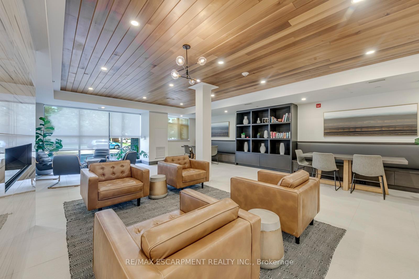 Photo 6 of Unit 303, 320 Plains Road E, Burlington, LaSalle — HOMEH