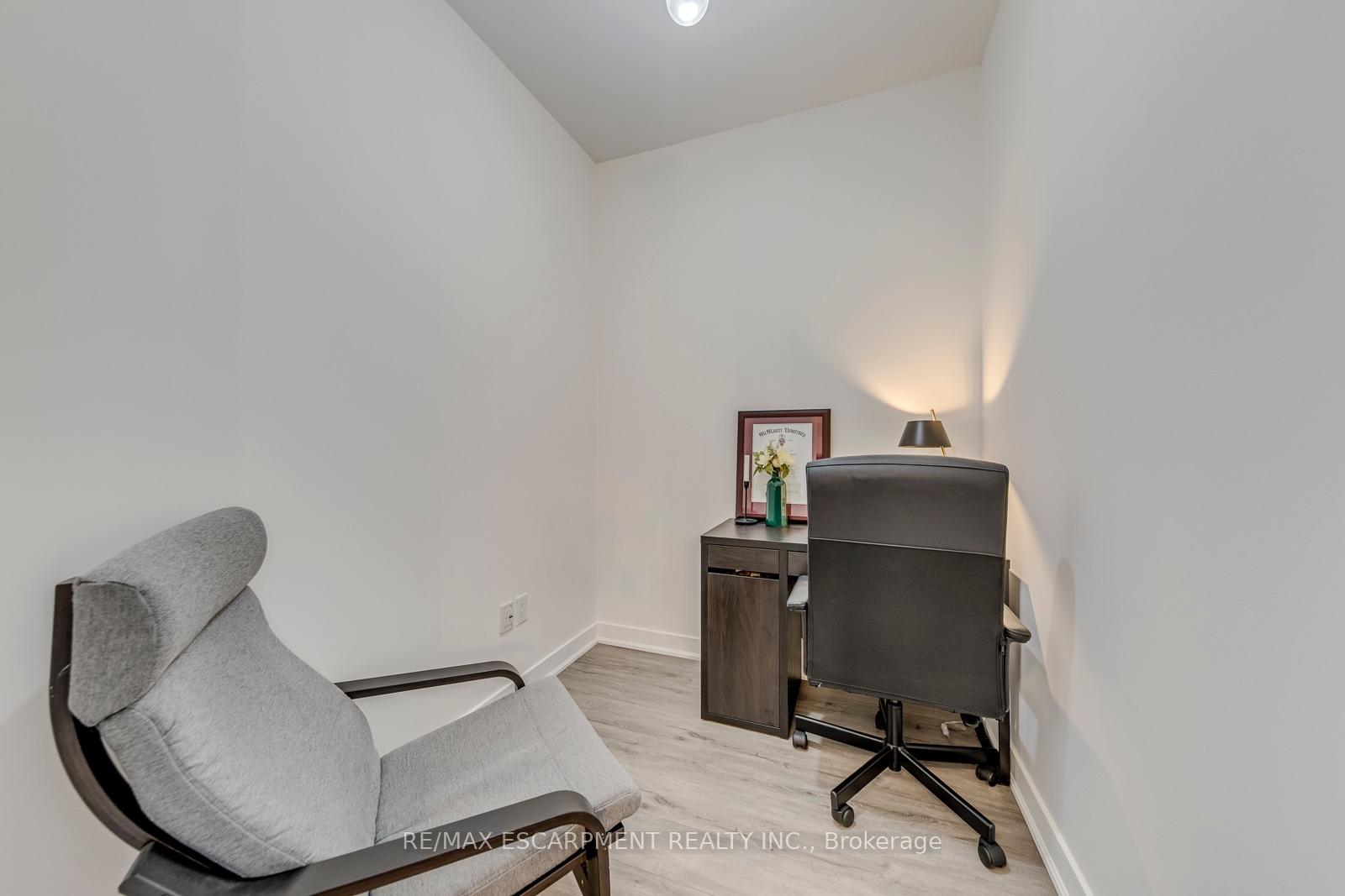 Photo 11 of Unit 303, 320 Plains Road E, Burlington, LaSalle — HOMEH