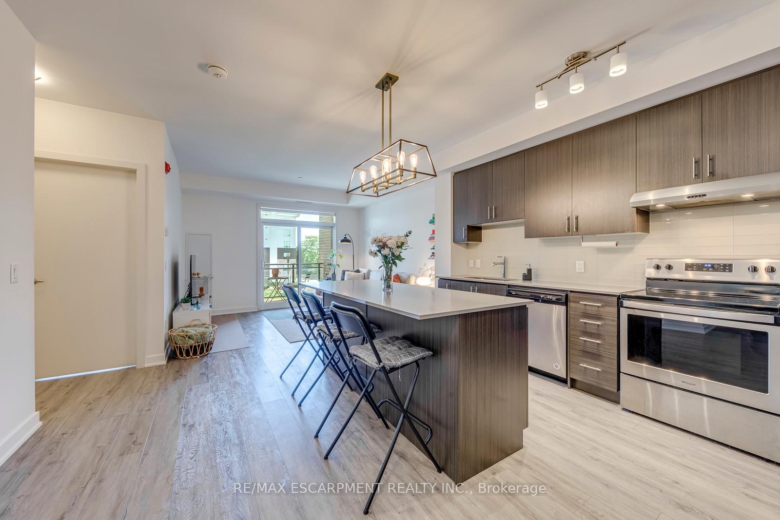 Photo 13 of Unit 303, 320 Plains Road E, Burlington, LaSalle — HOMEH