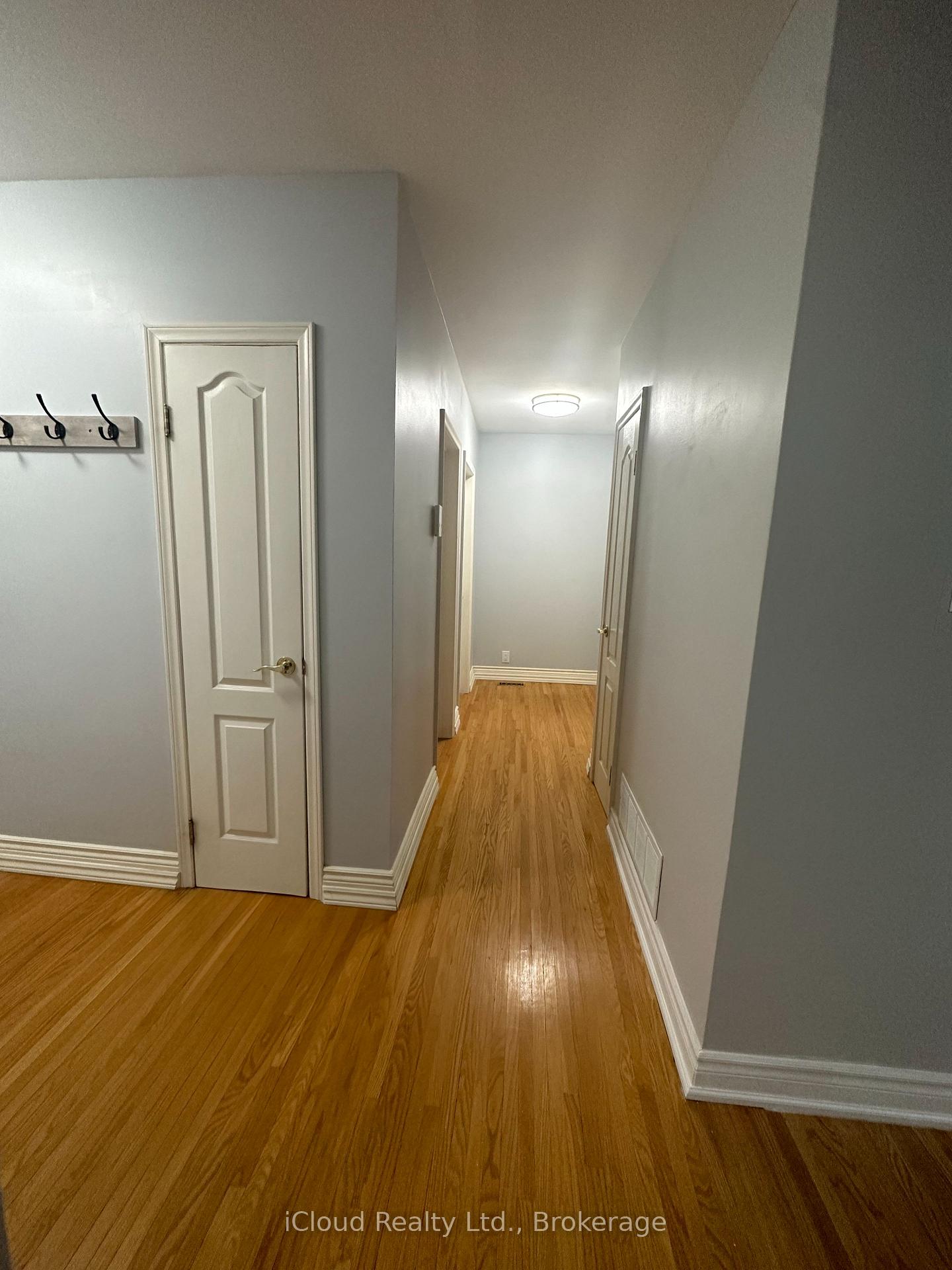 Photo 7 of Unit Main, 17 Sora Drive, Mississauga, Streetsville — HOMEH