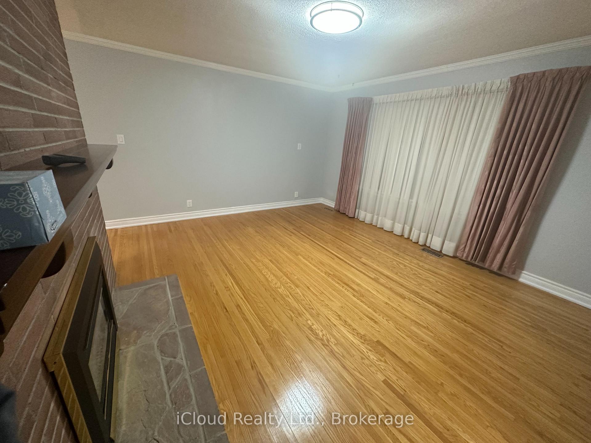 Photo 15 of Unit Main, 17 Sora Drive, Mississauga, Streetsville — HOMEH