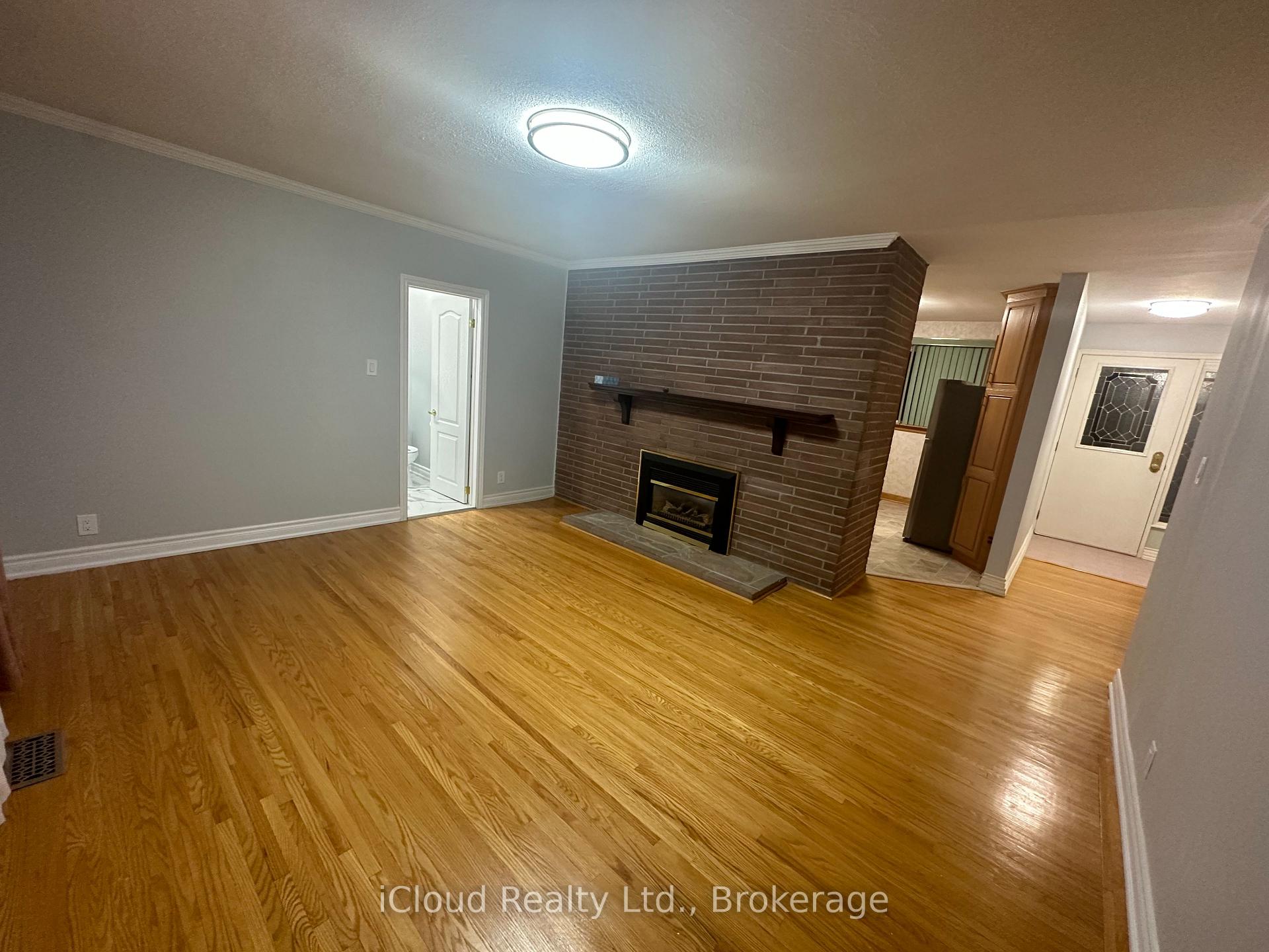 Photo 17 of Unit Main, 17 Sora Drive, Mississauga, Streetsville — HOMEH