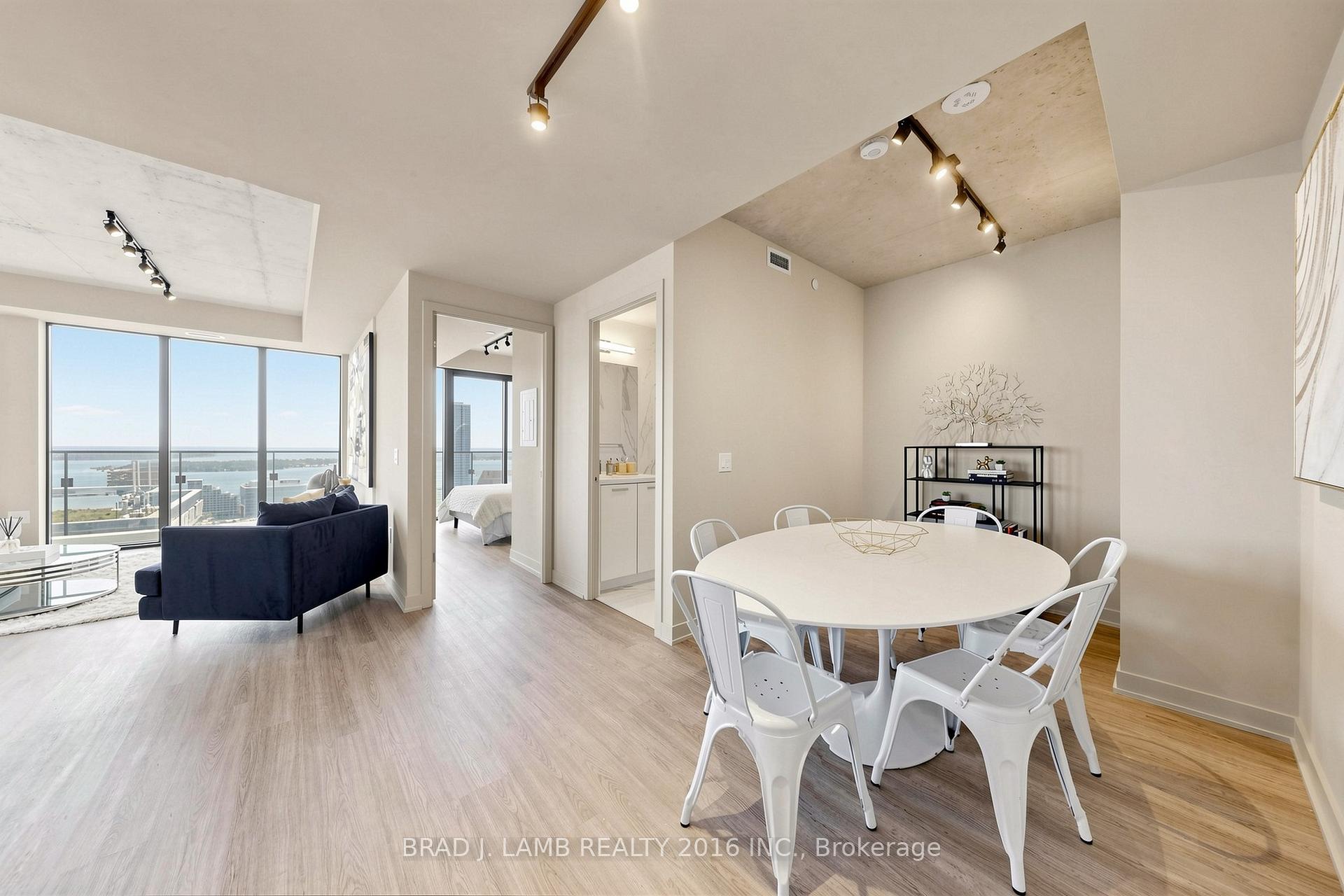 Photo 4 of Unit 2901, 284 King Street E, Toronto, Moss Park — HOMEH
