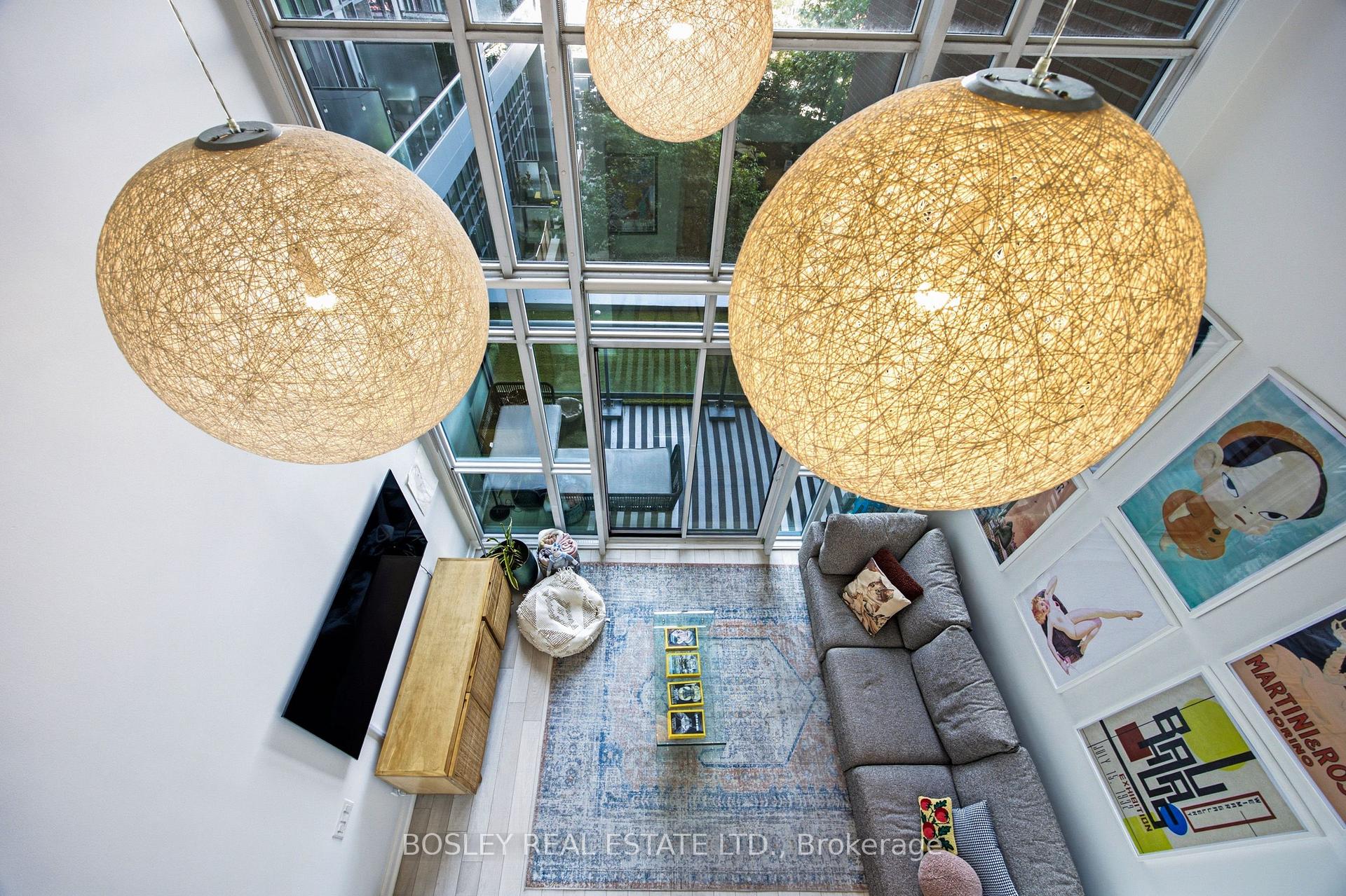 Photo 3 of Unit 302, 5 Hanna Avenue, Toronto, Niagara — HOMEH
