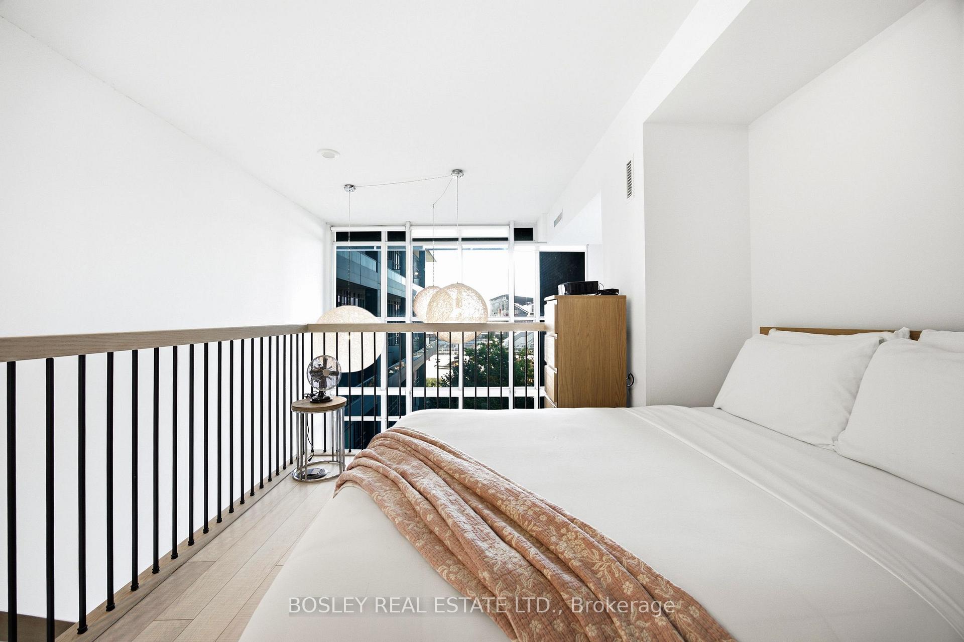 Photo 5 of Unit 302, 5 Hanna Avenue, Toronto, Niagara — HOMEH