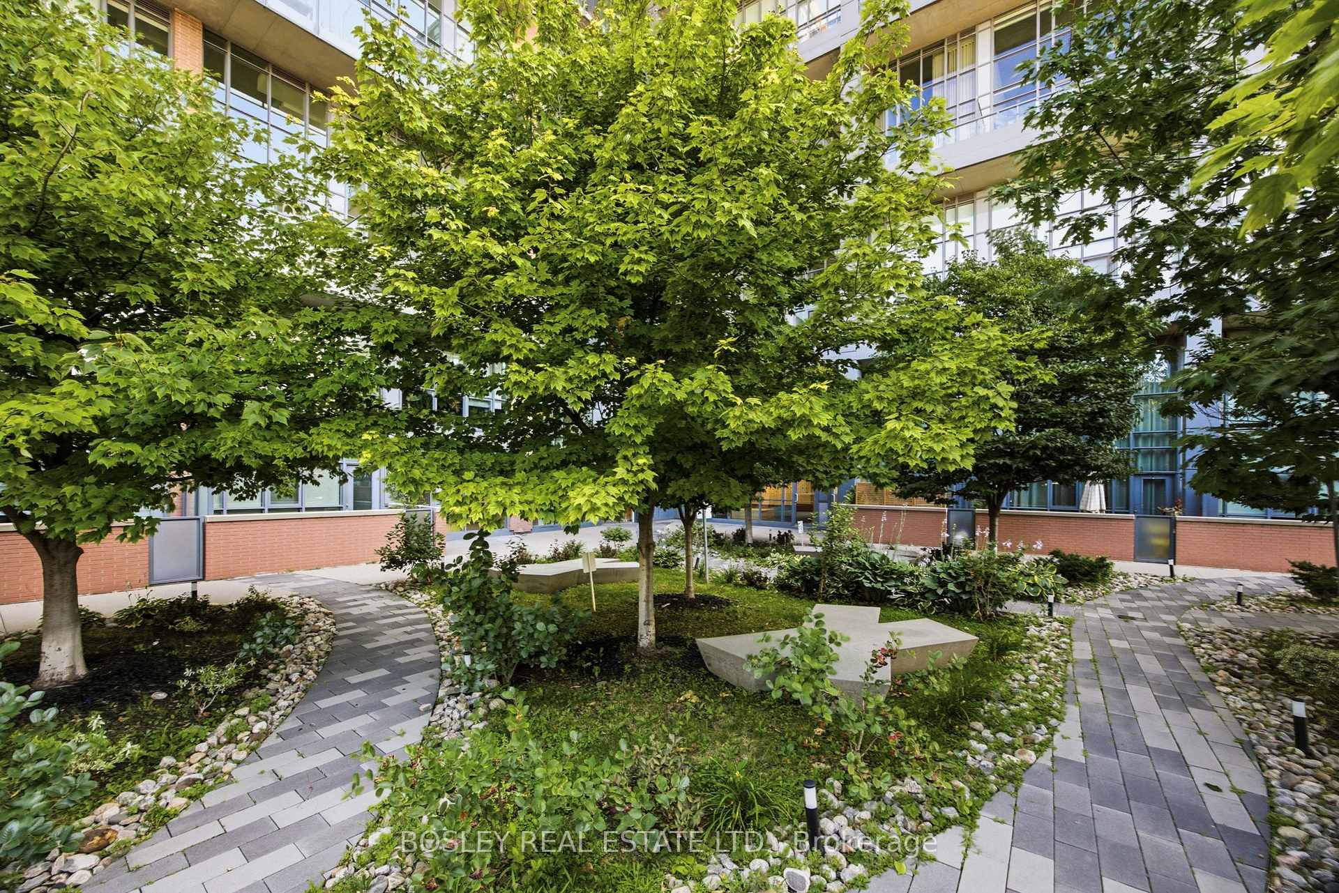Photo 23 of Unit 302, 5 Hanna Avenue, Toronto, Niagara — HOMEH