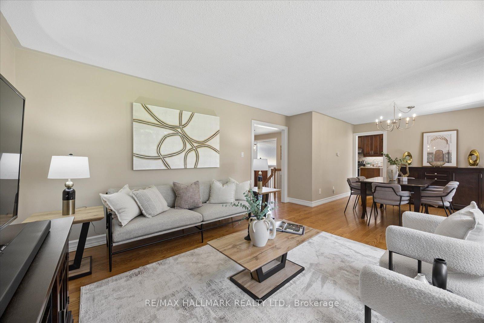 Photo 8 of 73 Fulbert Crescent, Scarborough, Agincourt South-Malvern West — HOMEH