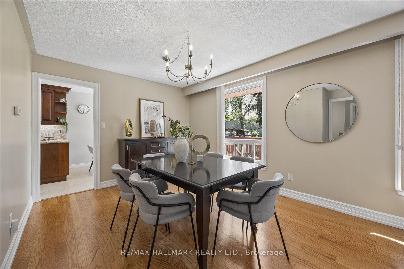 Photo 11 of 73 Fulbert Crescent, Scarborough, Agincourt South-Malvern West — HOMEH