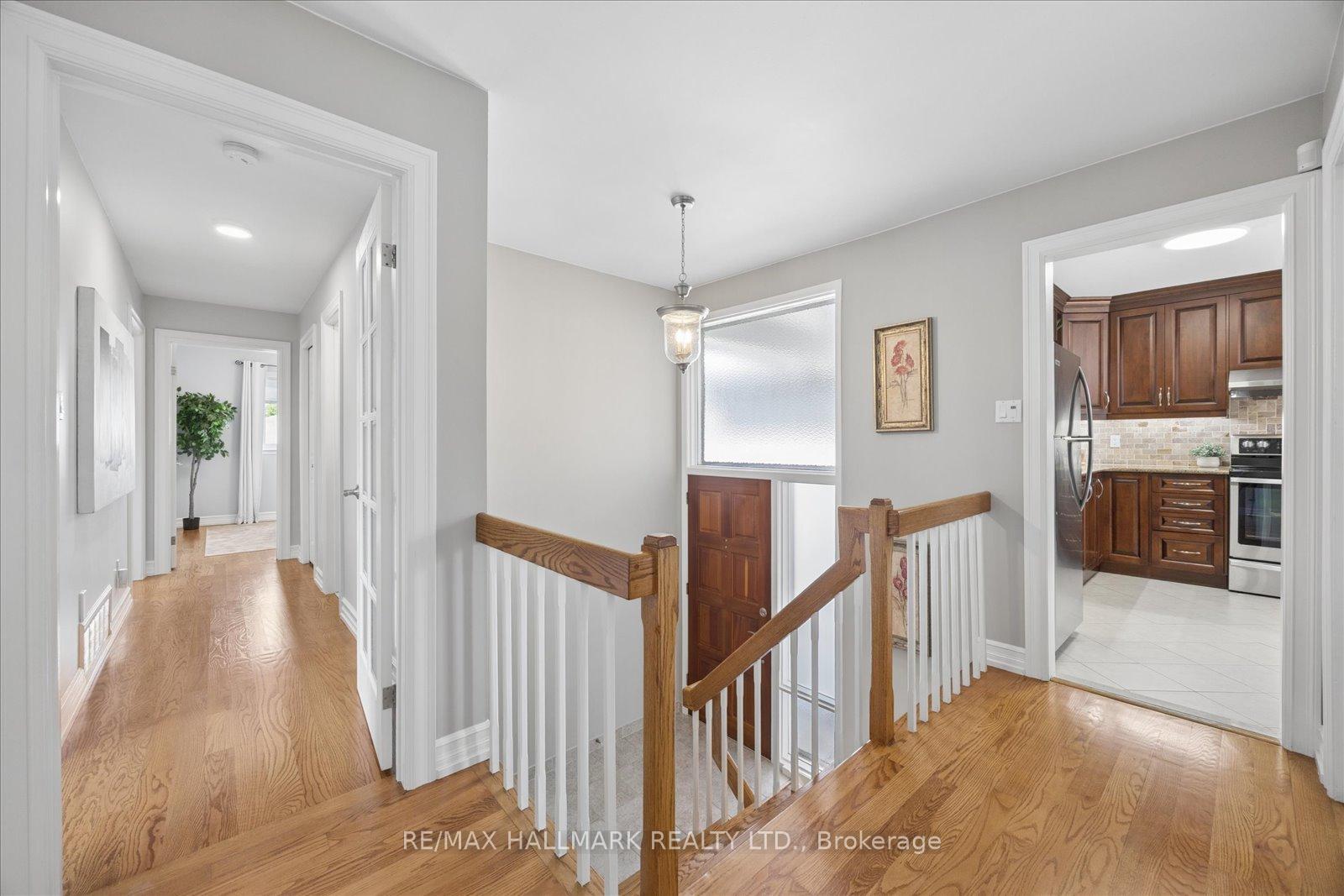 Photo 18 of 73 Fulbert Crescent, Scarborough, Agincourt South-Malvern West — HOMEH