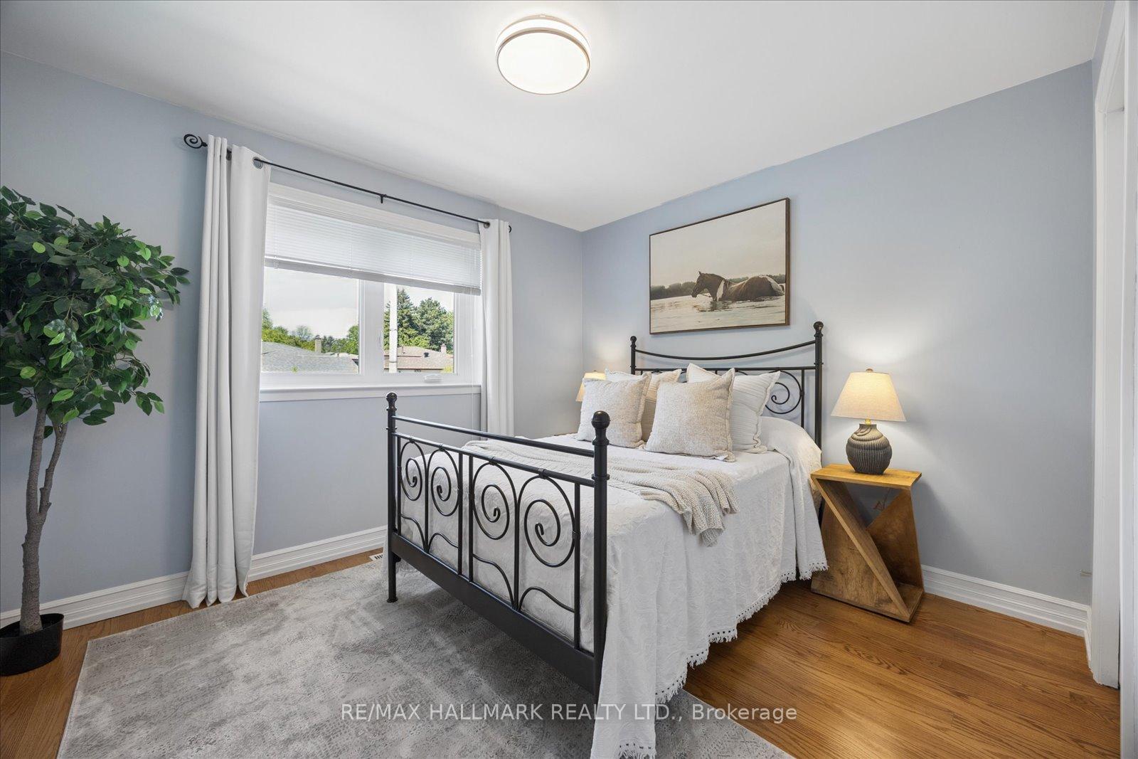 Photo 19 of 73 Fulbert Crescent, Scarborough, Agincourt South-Malvern West — HOMEH