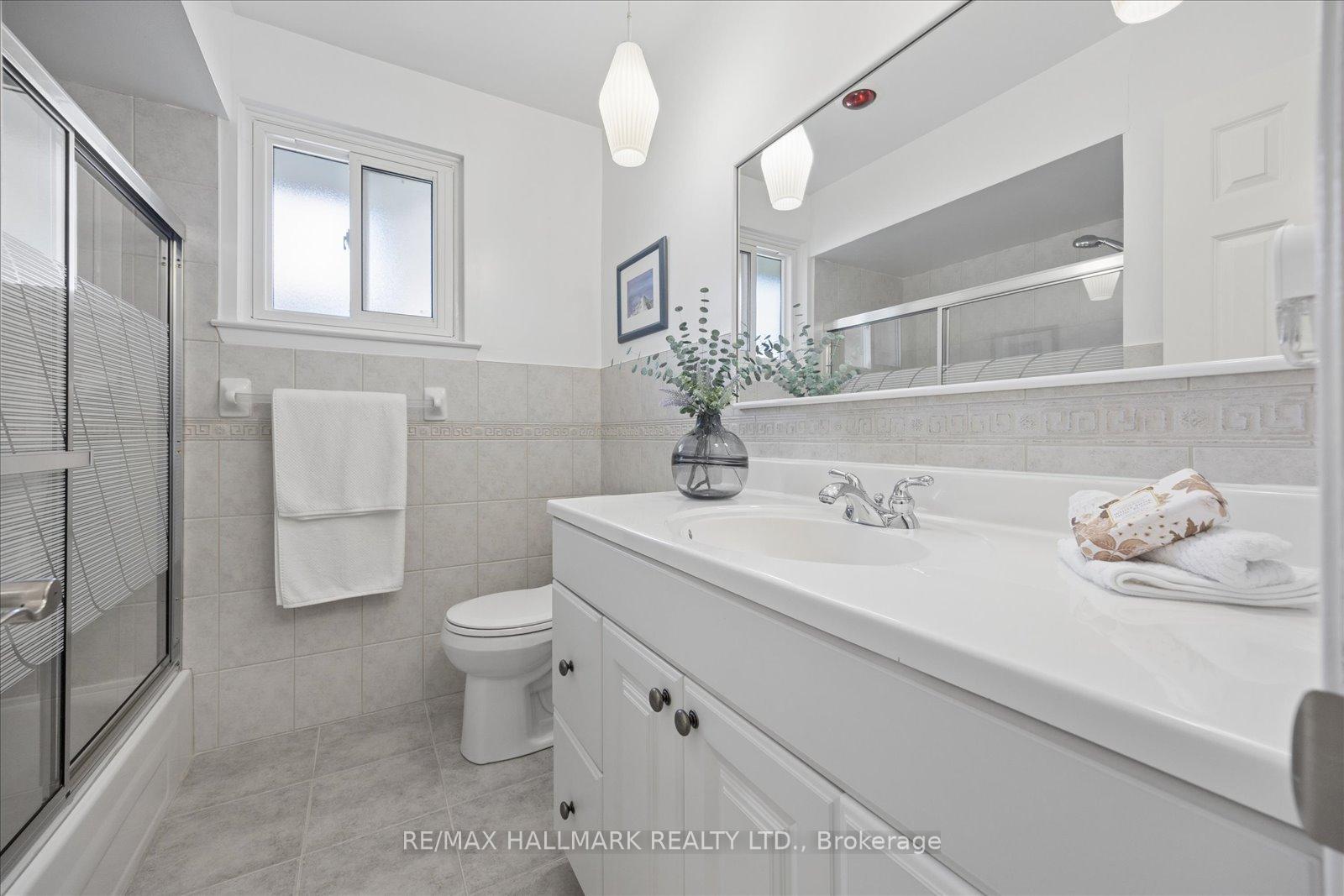 Photo 22 of 73 Fulbert Crescent, Scarborough, Agincourt South-Malvern West — HOMEH