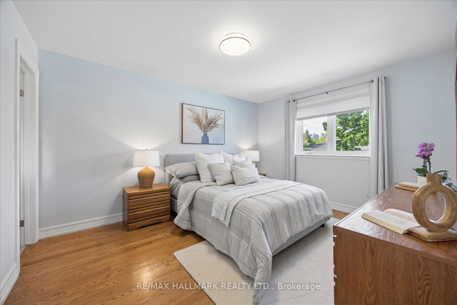 Photo 25 of 73 Fulbert Crescent, Scarborough, Agincourt South-Malvern West — HOMEH