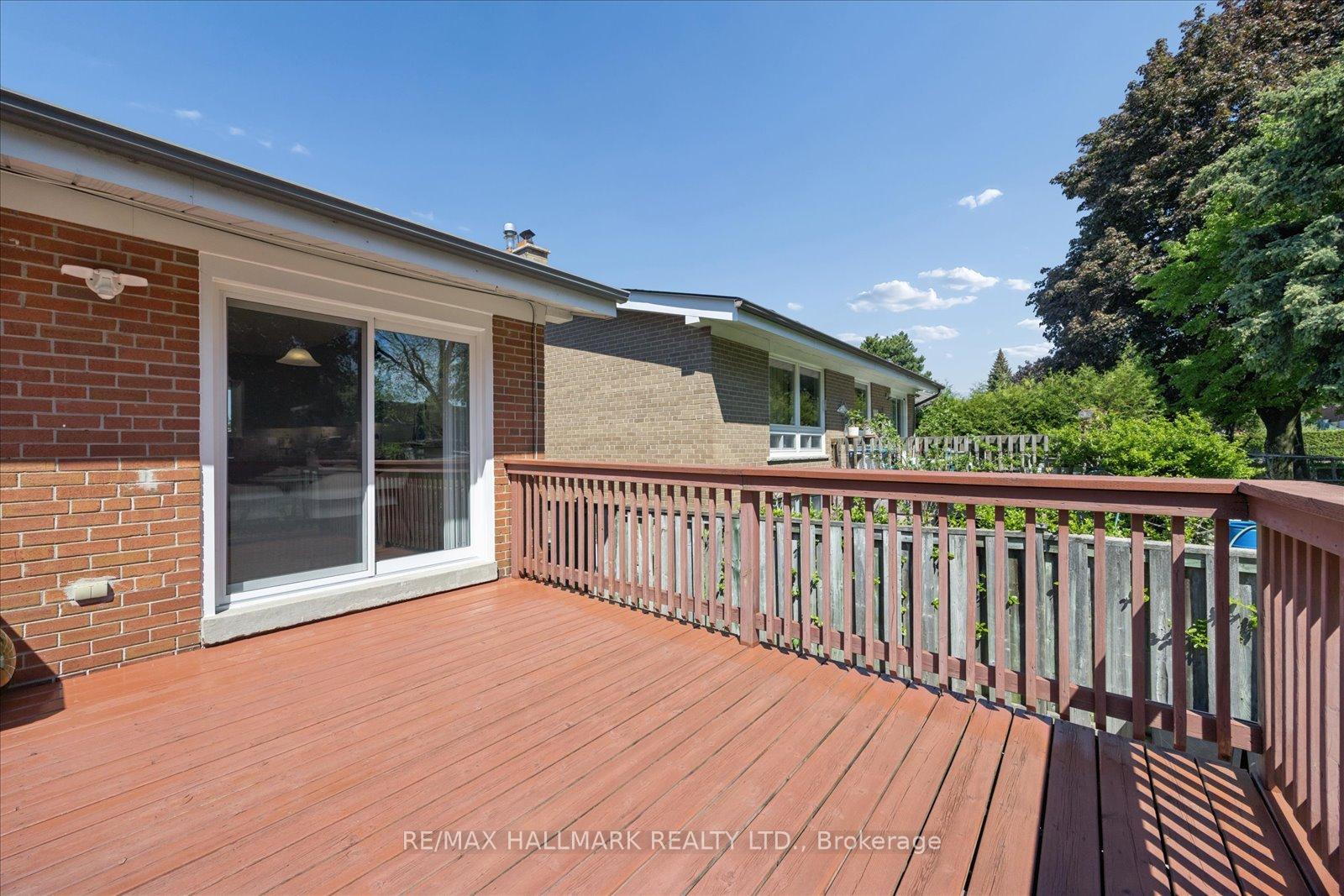 Photo 38 of 73 Fulbert Crescent, Scarborough, Agincourt South-Malvern West — HOMEH