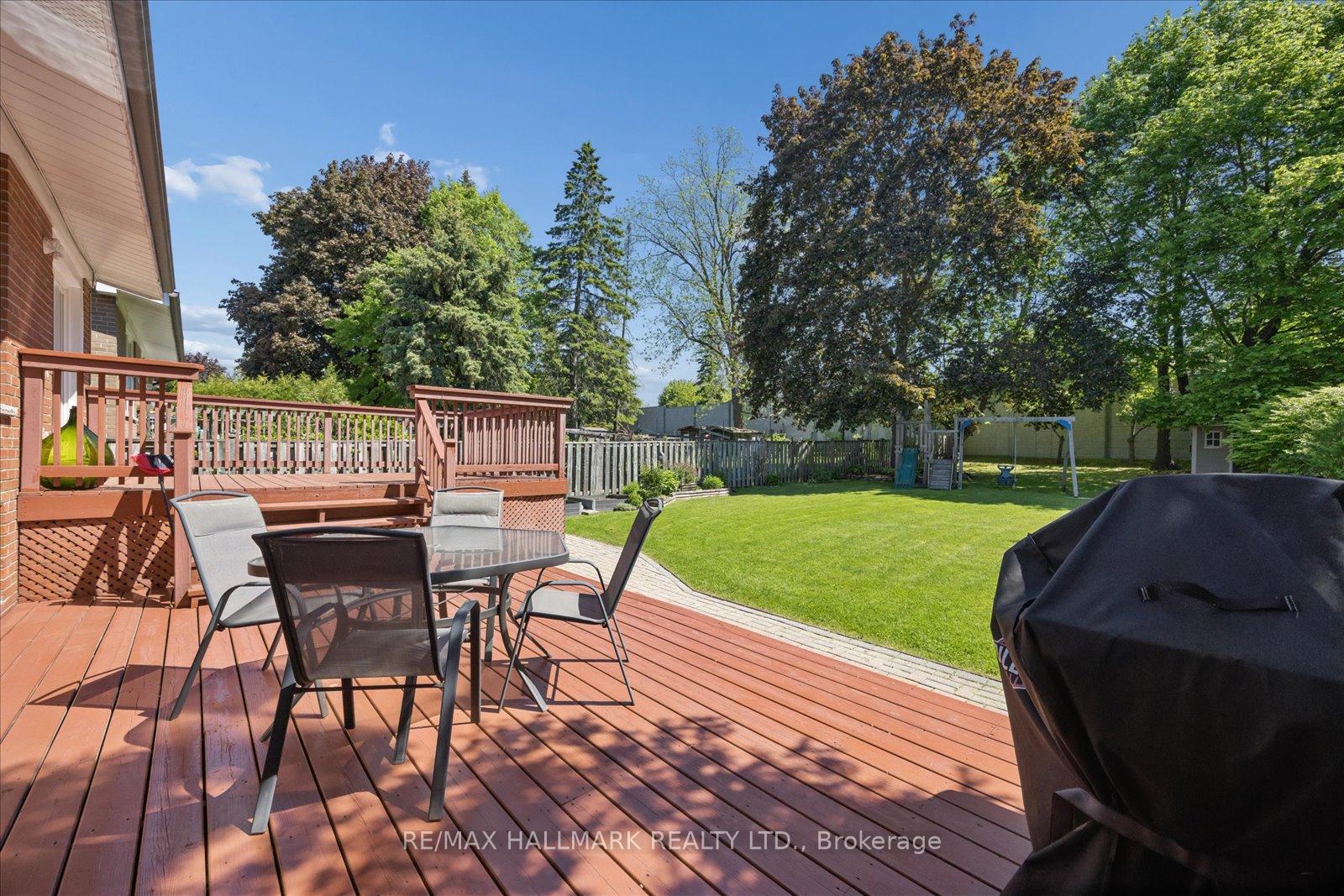 Photo 40 of 73 Fulbert Crescent, Scarborough, Agincourt South-Malvern West — HOMEH