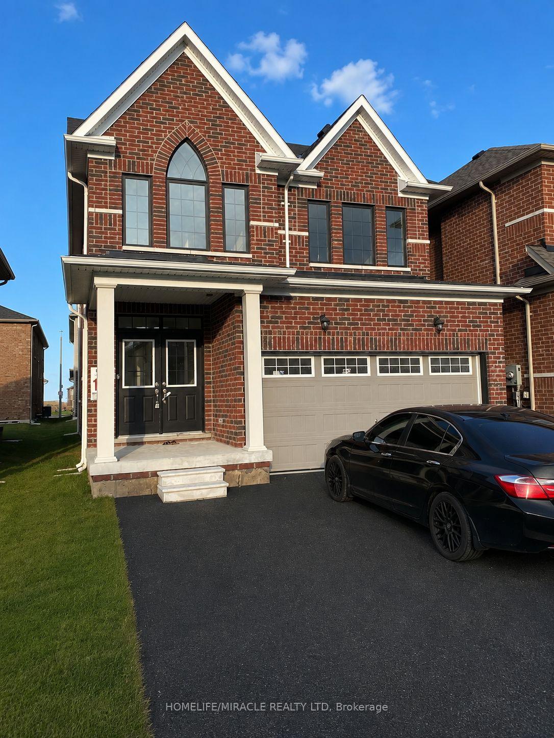 Photo 2 of 48 Prudhoe Terrace, Barrie, Innis-Shore — HOMEH