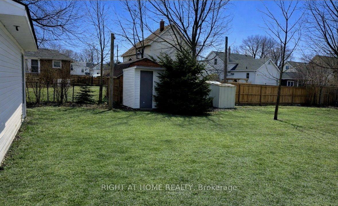 Photo 5 of 113 Anglesea Street, Goderich, Goderich (Town) — HOMEH