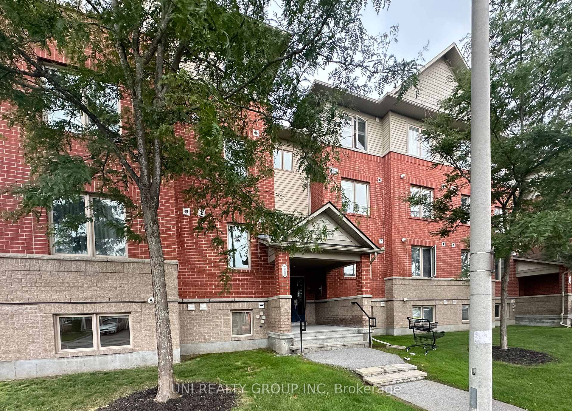 Photo 1 of Unit 6, 38 Barnstone Drive, Ottawa, Barrhaven East — HOMEH