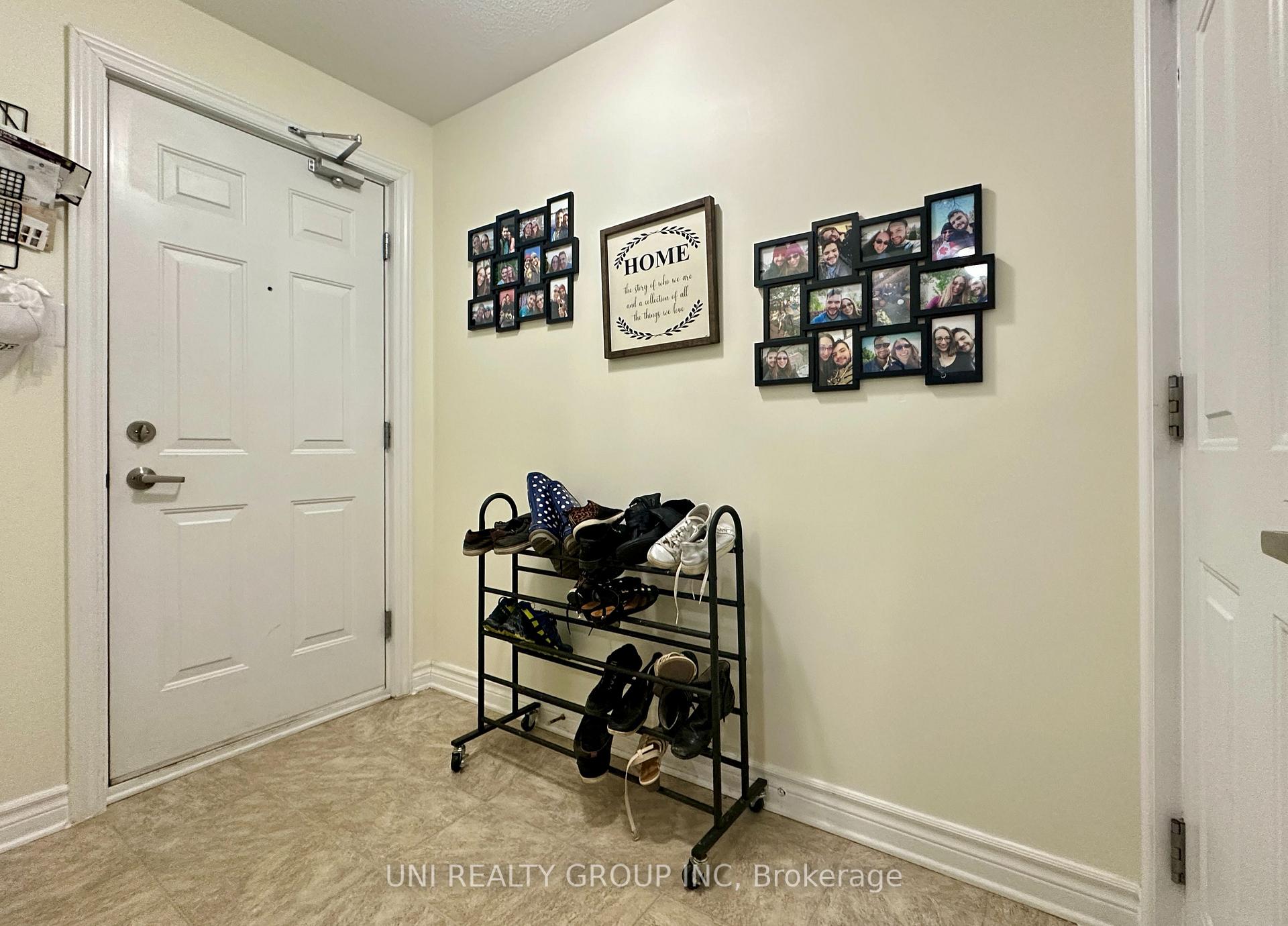 Photo 5 of Unit 6, 38 Barnstone Drive, Ottawa, Barrhaven East — HOMEH