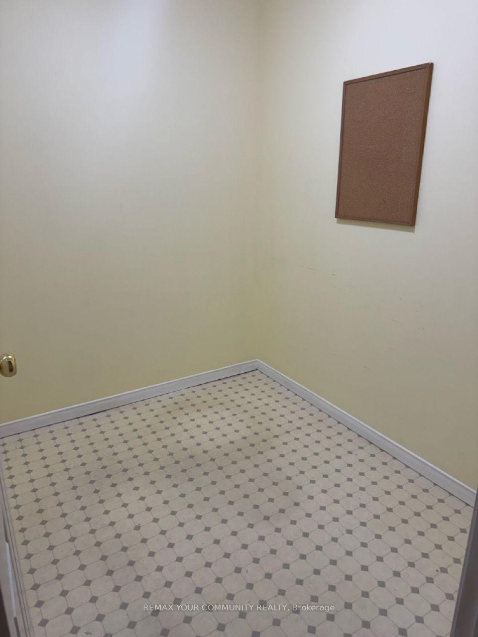 Photo 30 of Unit 104, 111 Grew Boulevard, Georgina, Sutton & Jackson's Point — HOMEH