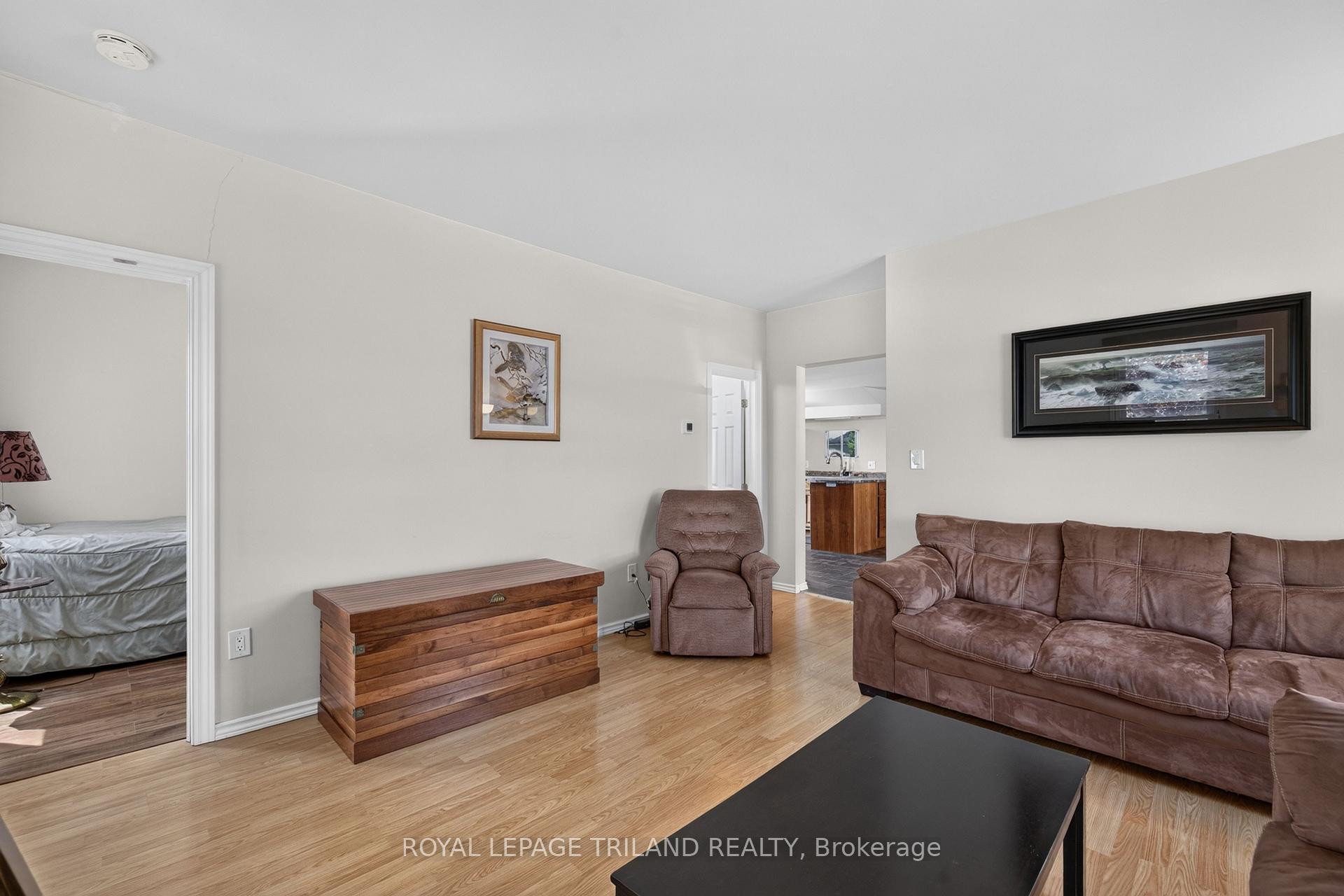 Photo 6 of 244 West Street, Central Elgin, Belmont — HOMEH