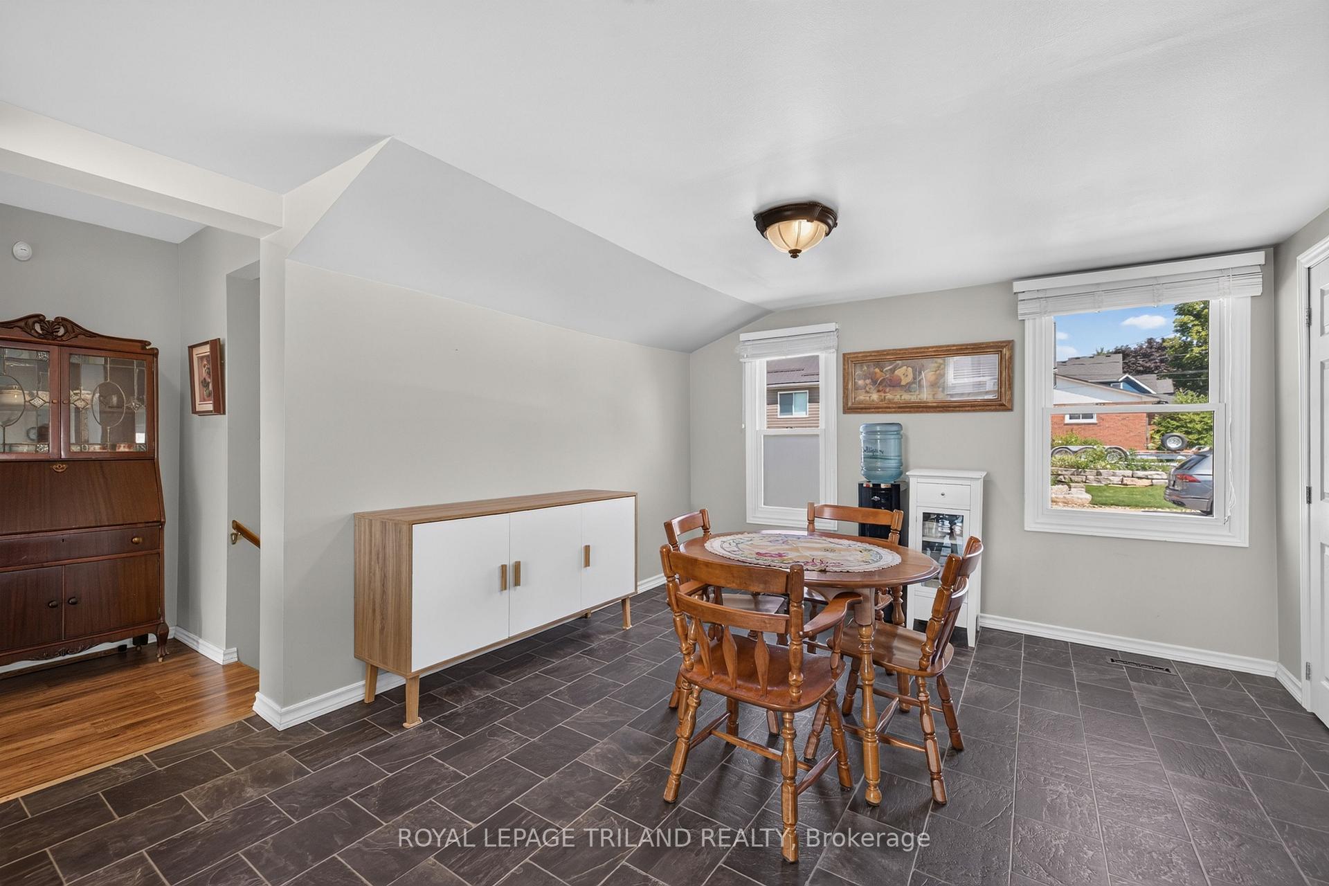 Photo 9 of 244 West Street, Central Elgin, Belmont — HOMEH