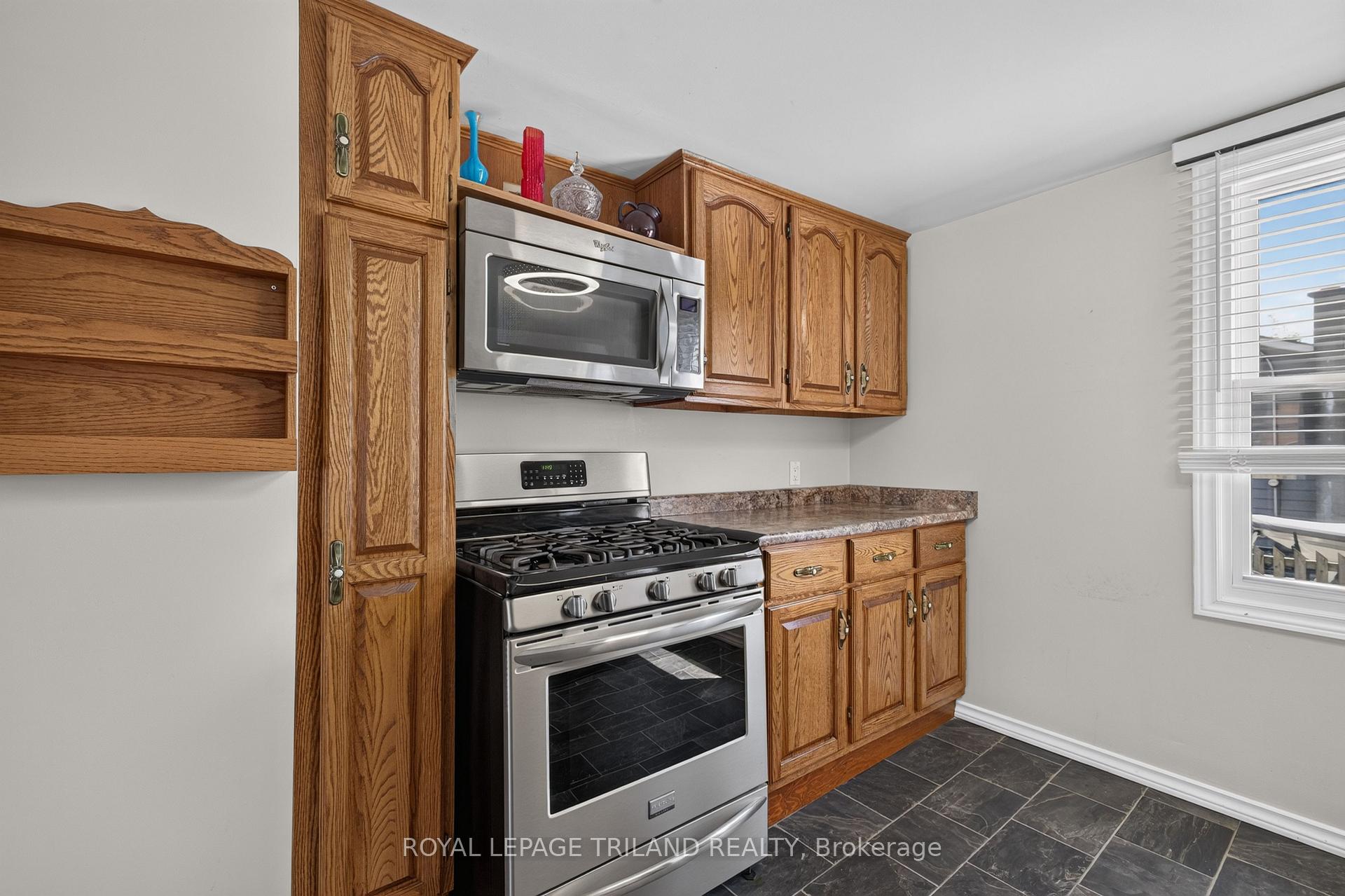Photo 12 of 244 West Street, Central Elgin, Belmont — HOMEH