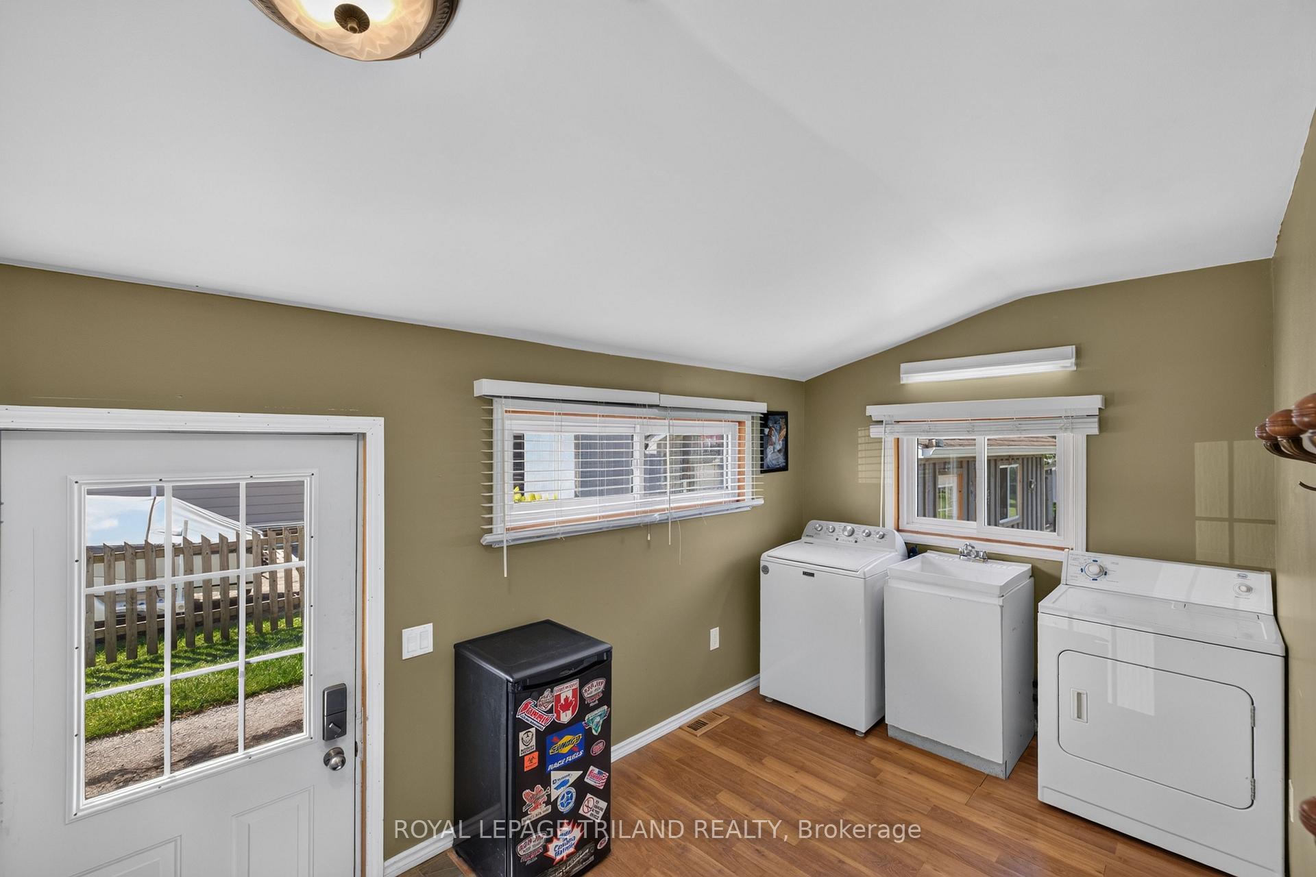 Photo 20 of 244 West Street, Central Elgin, Belmont — HOMEH