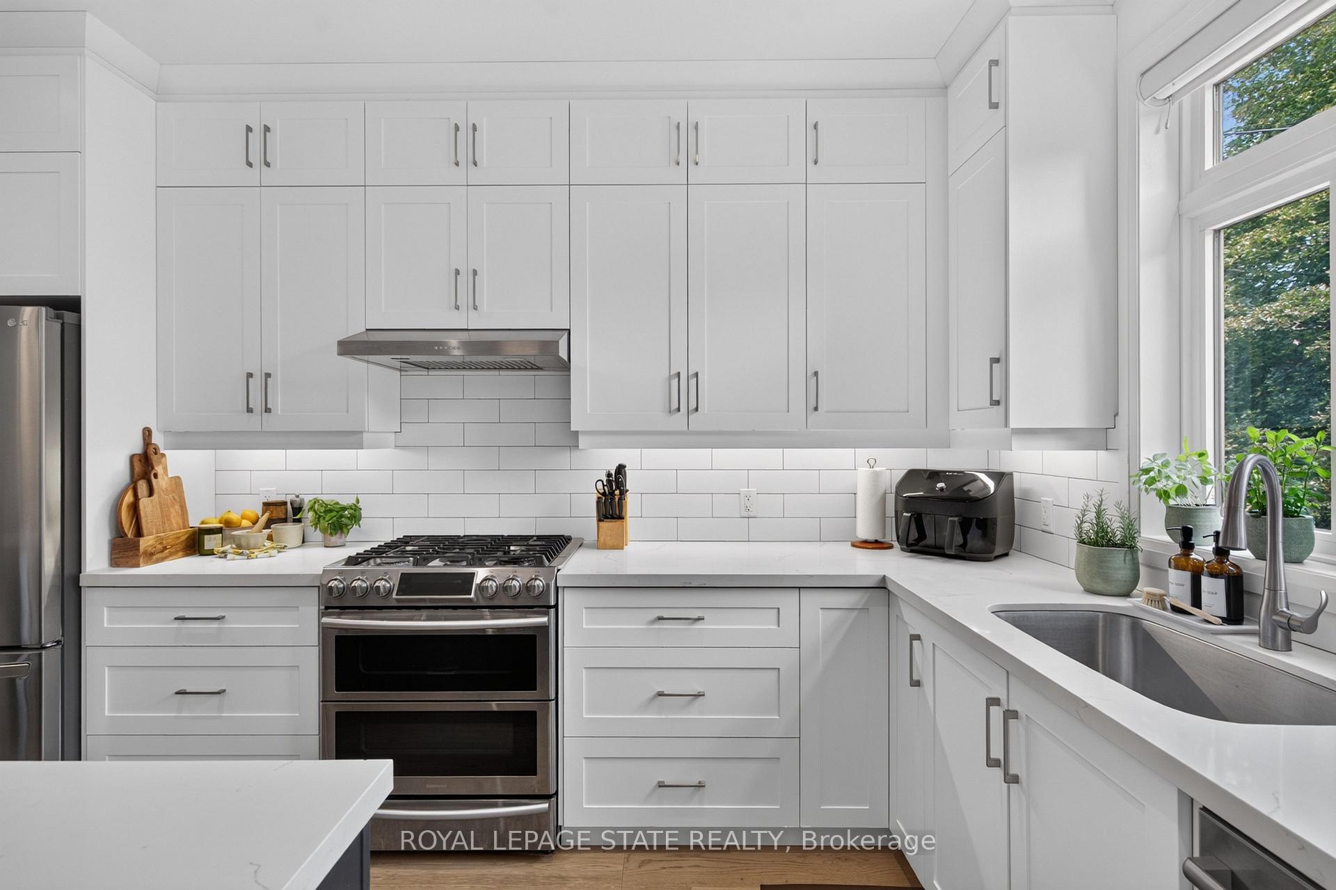 Photo 18 of 206 Canada Street, Hamilton, Kirkendall — HOMEH