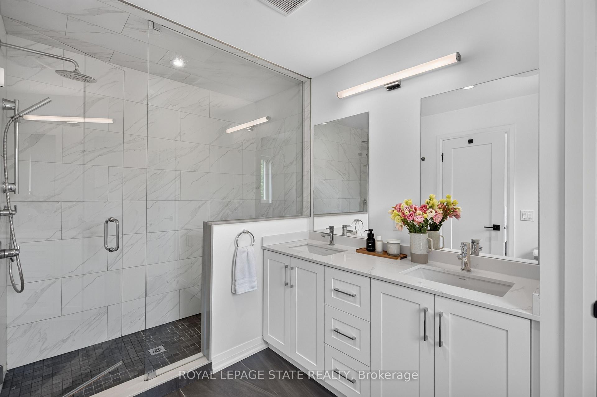 Photo 32 of 206 Canada Street, Hamilton, Kirkendall — HOMEH