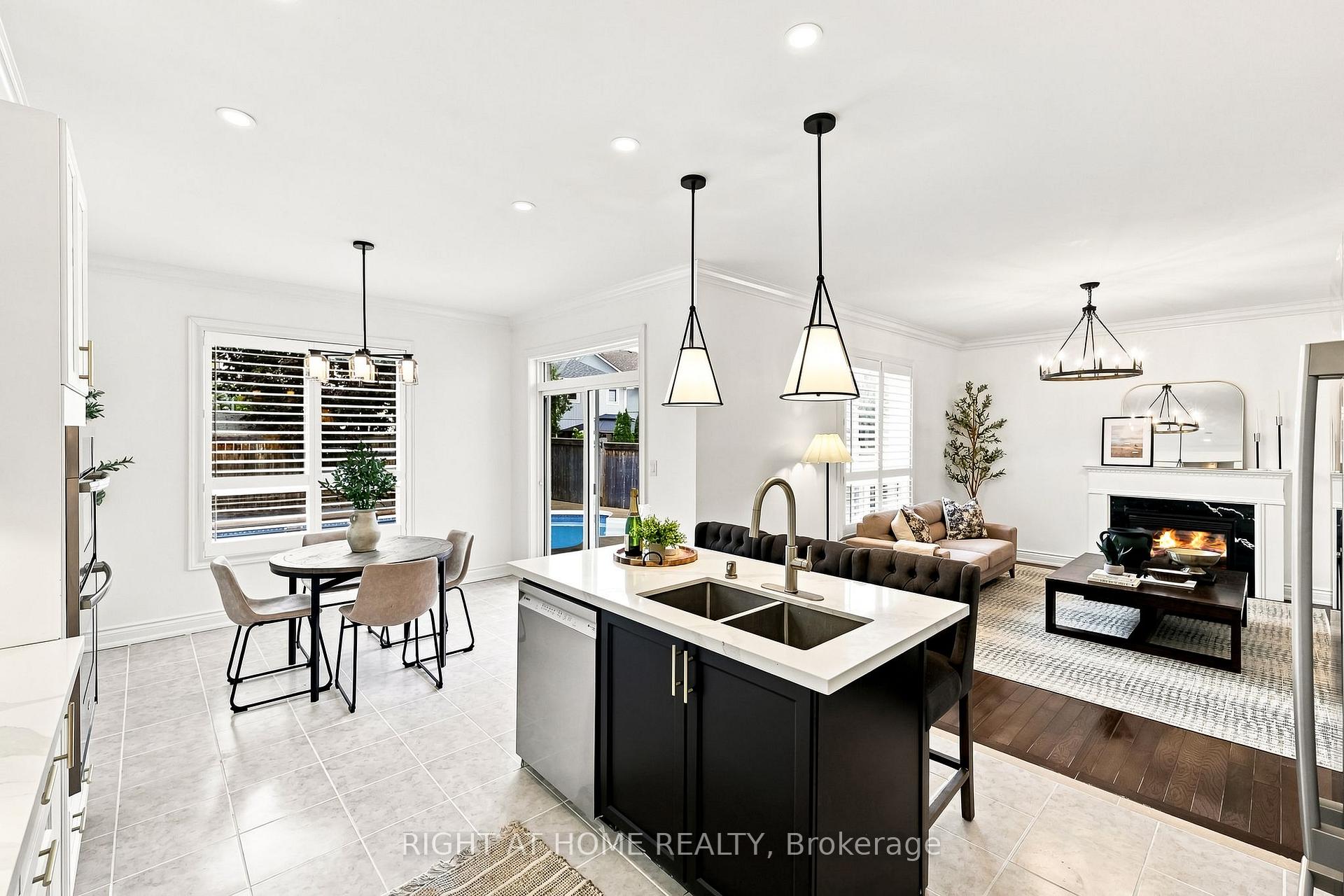 Photo 13 of 179 Cachet Boulevard, Whitby, Brooklin — HOMEH