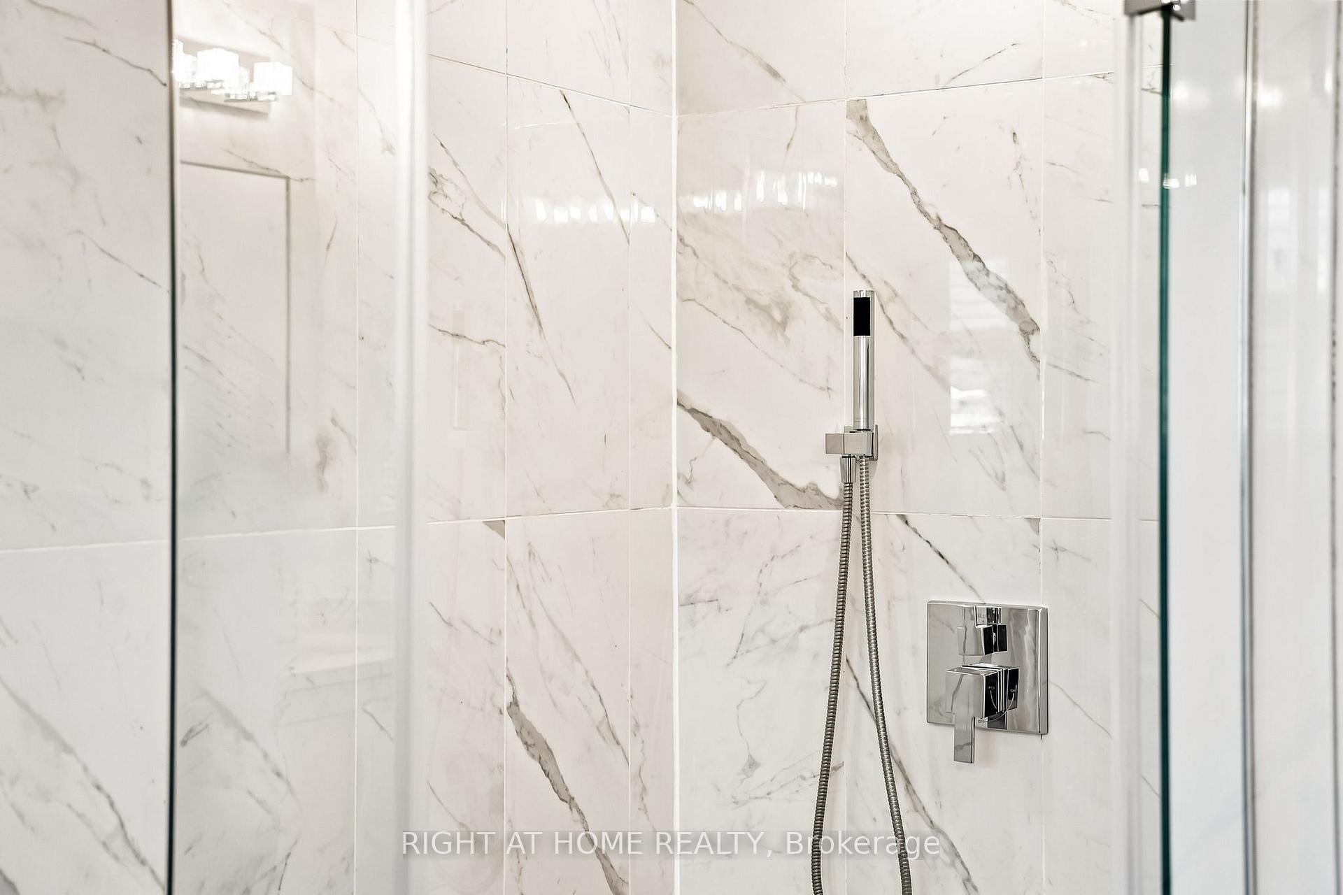 Photo 24 of 179 Cachet Boulevard, Whitby, Brooklin — HOMEH