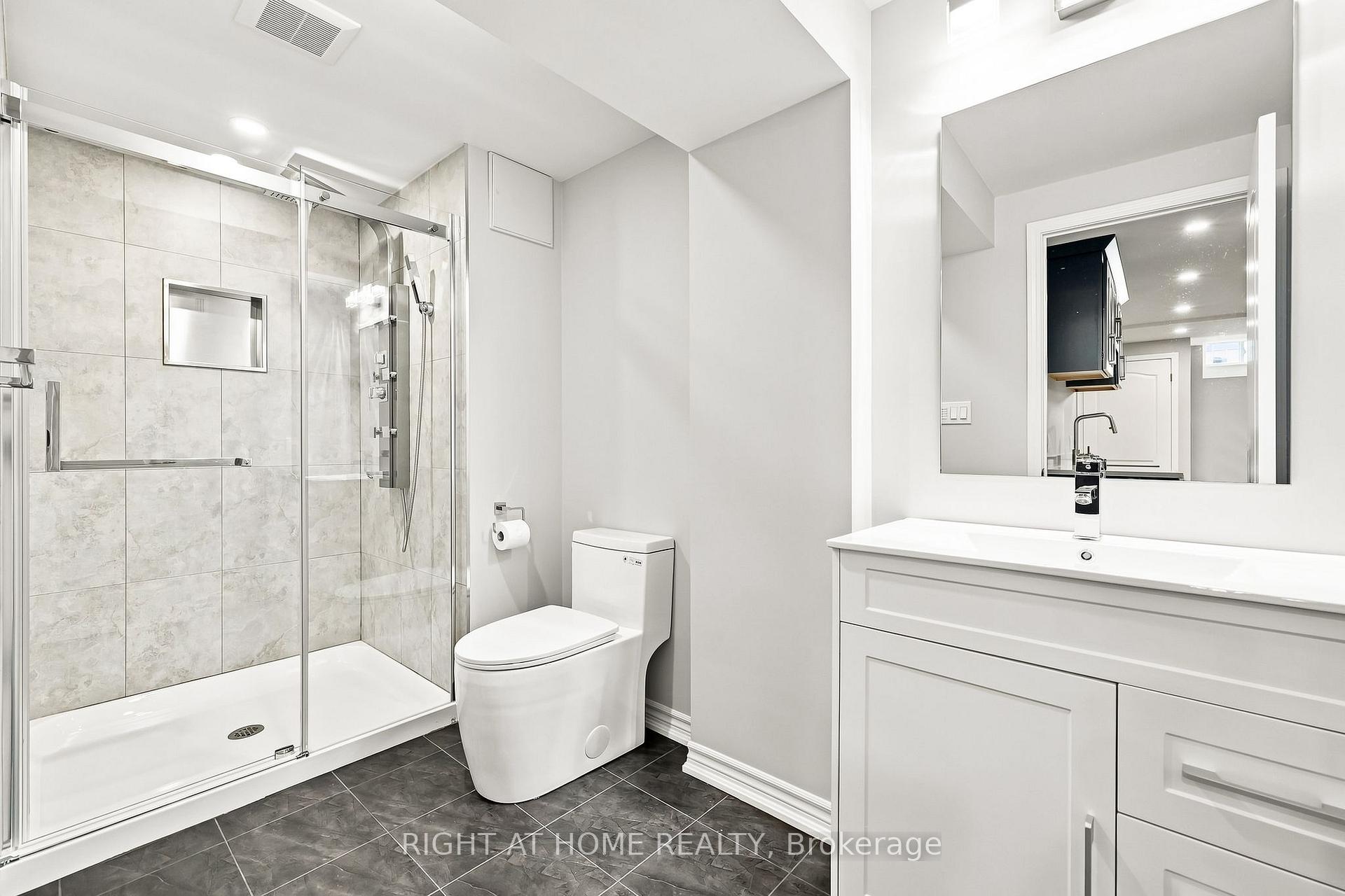 Photo 36 of 179 Cachet Boulevard, Whitby, Brooklin — HOMEH