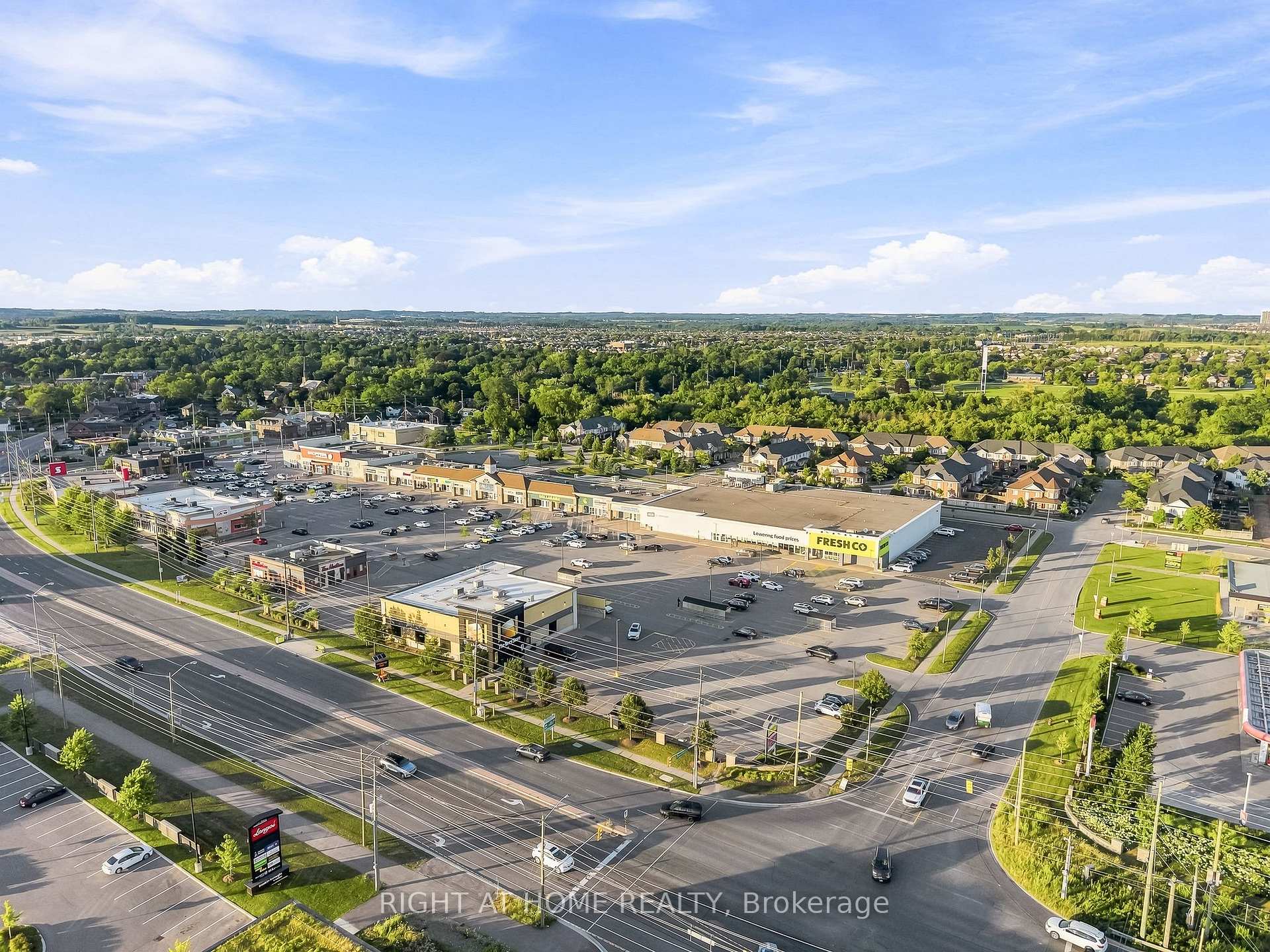 Photo 49 of 179 Cachet Boulevard, Whitby, Brooklin — HOMEH