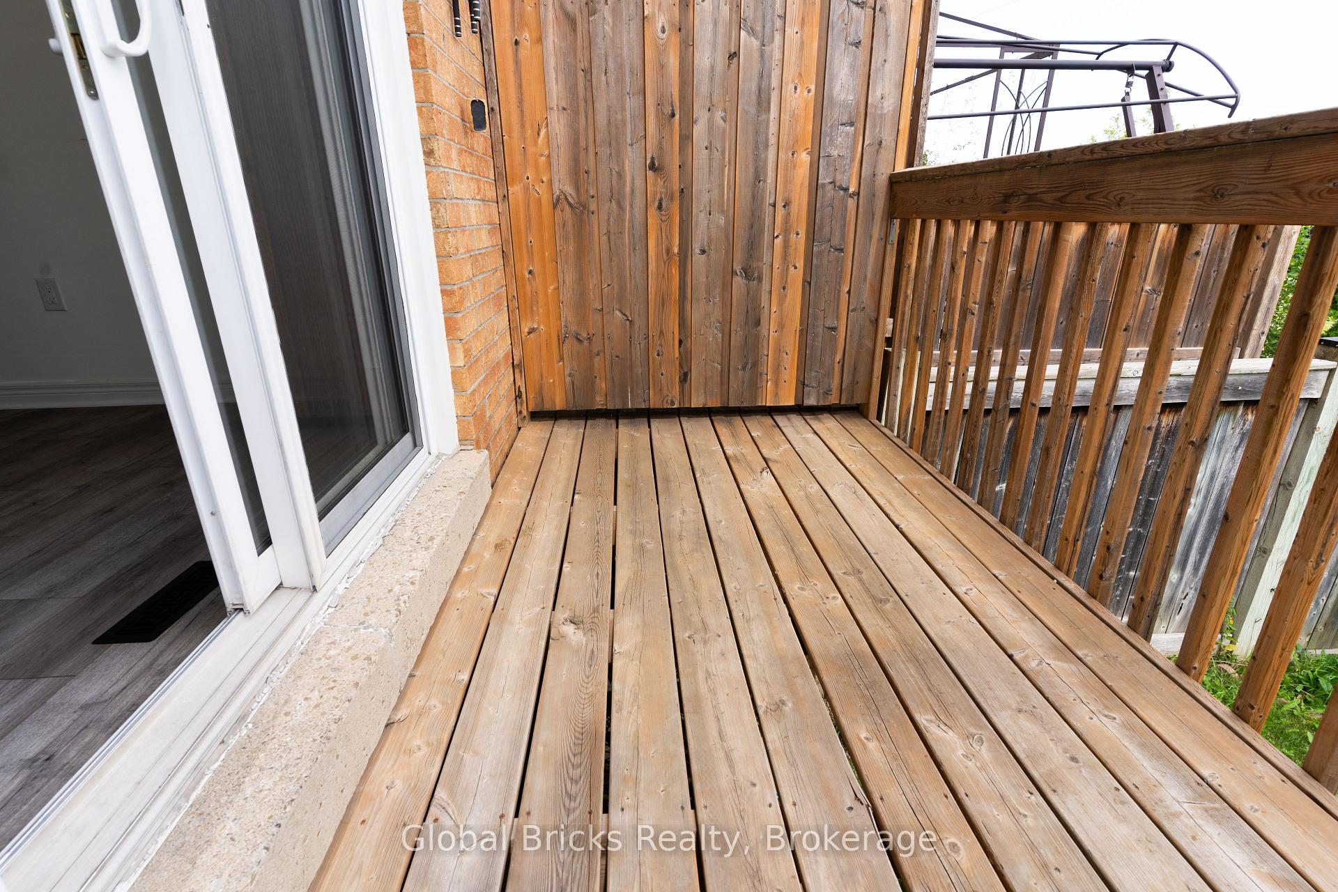 Photo 33 of 85 Millstone Drive, Brampton, Fletcher's Creek South — HOMEH