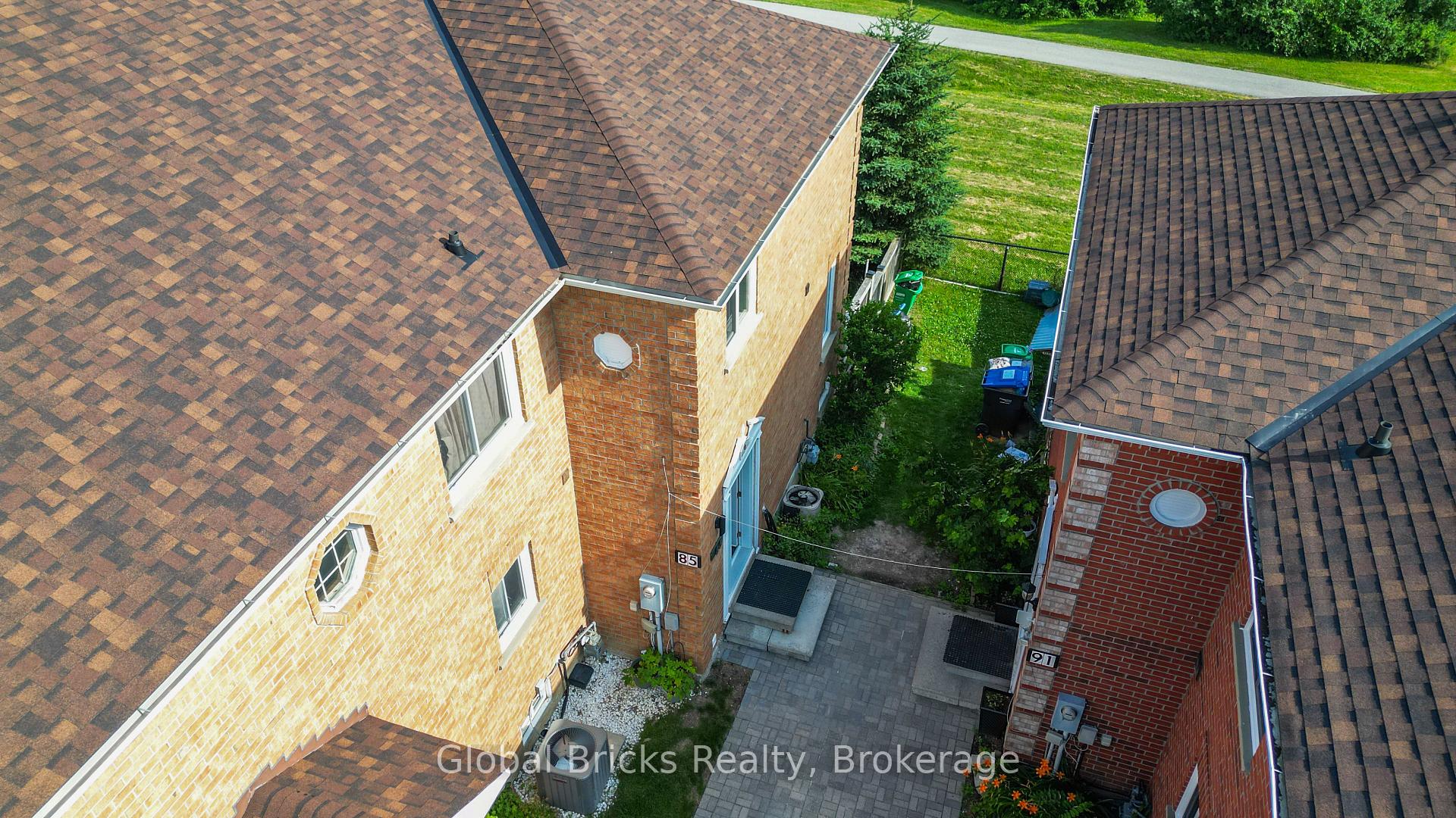 Photo 38 of 85 Millstone Drive, Brampton, Fletcher's Creek South — HOMEH