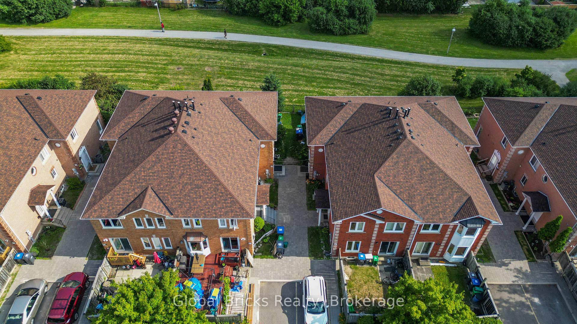 Photo 39 of 85 Millstone Drive, Brampton, Fletcher's Creek South — HOMEH