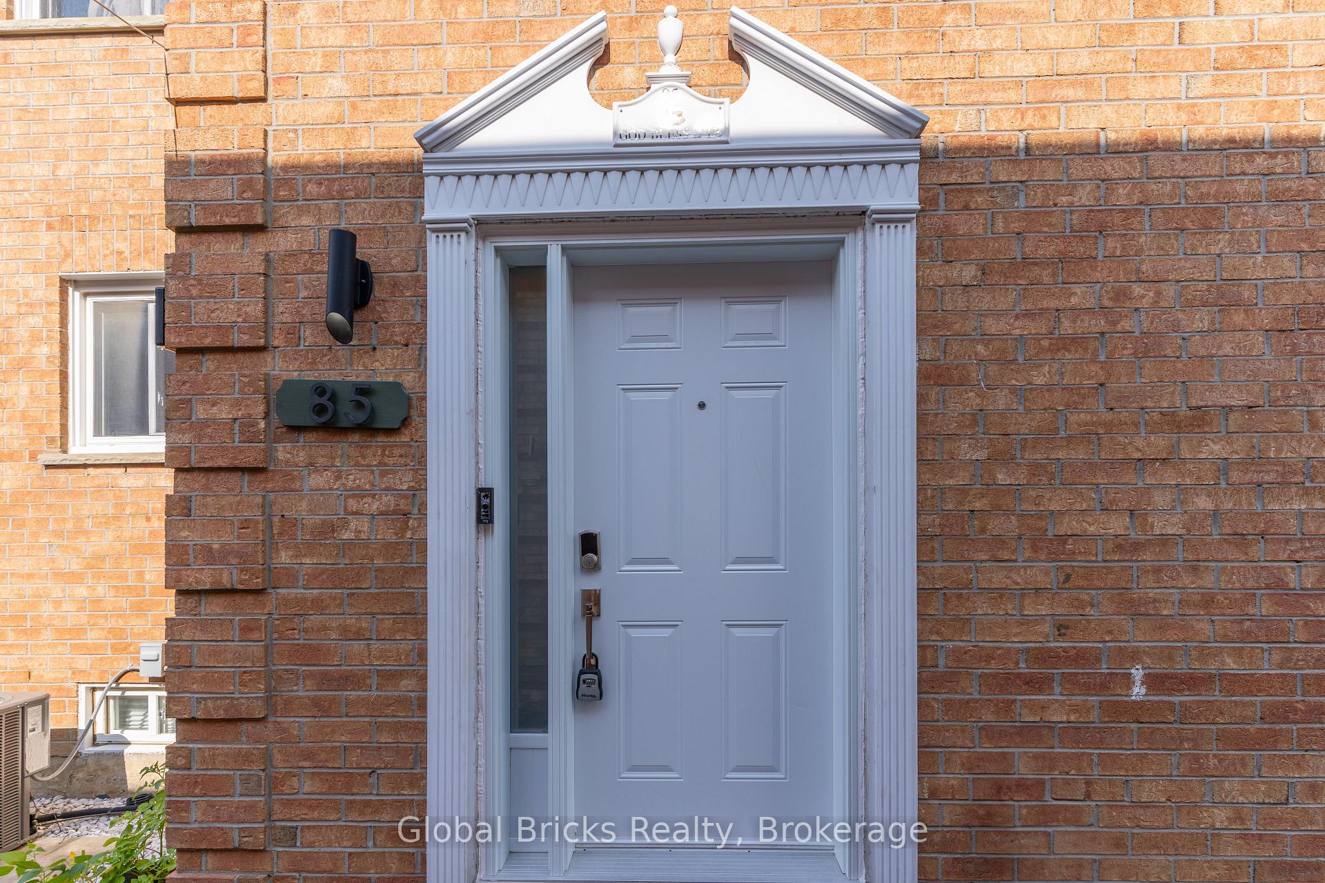Photo 42 of 85 Millstone Drive, Brampton, Fletcher's Creek South — HOMEH