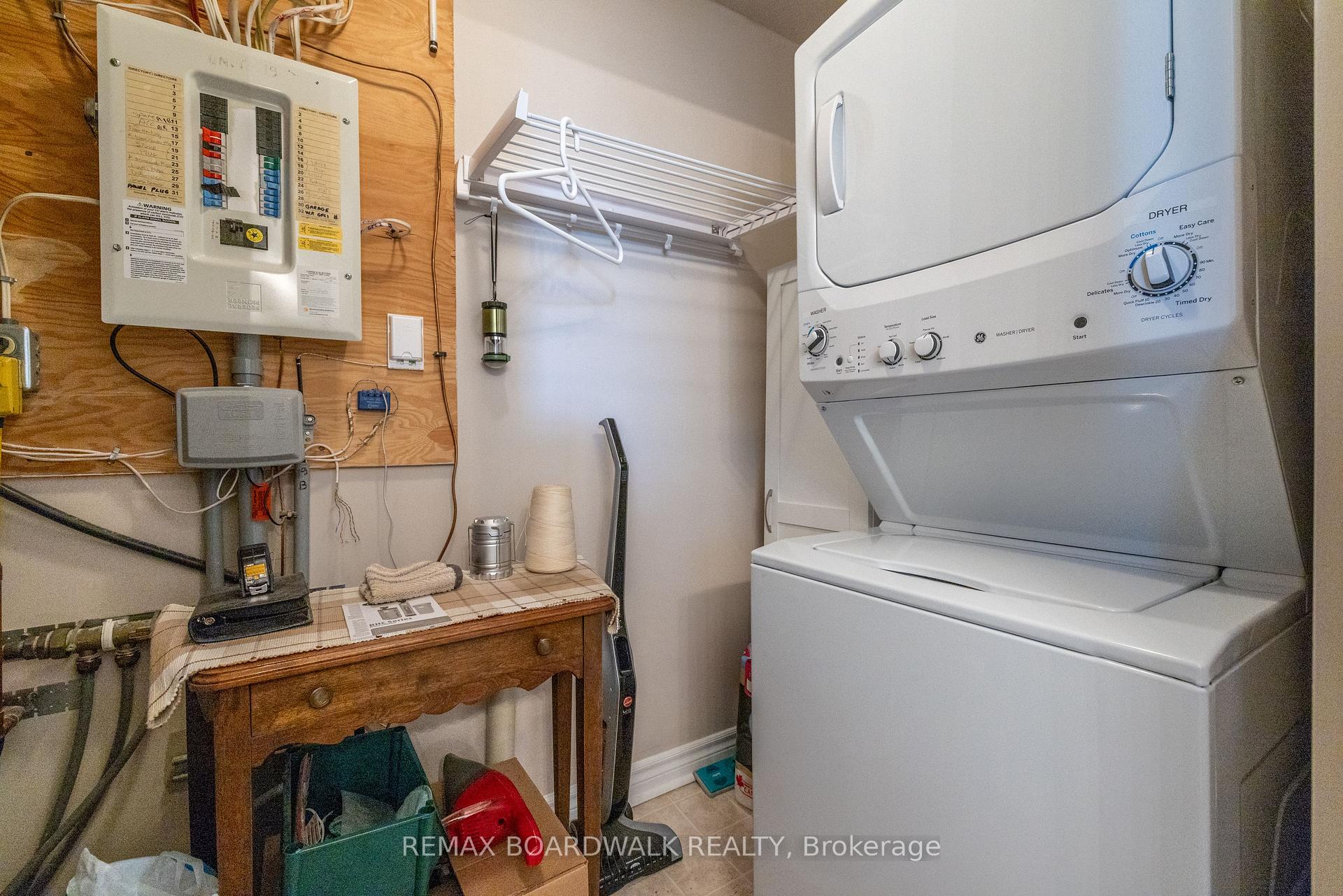 Photo 21 of 206 Oak Leaf Private, Ottawa, Richmond — HOMEH