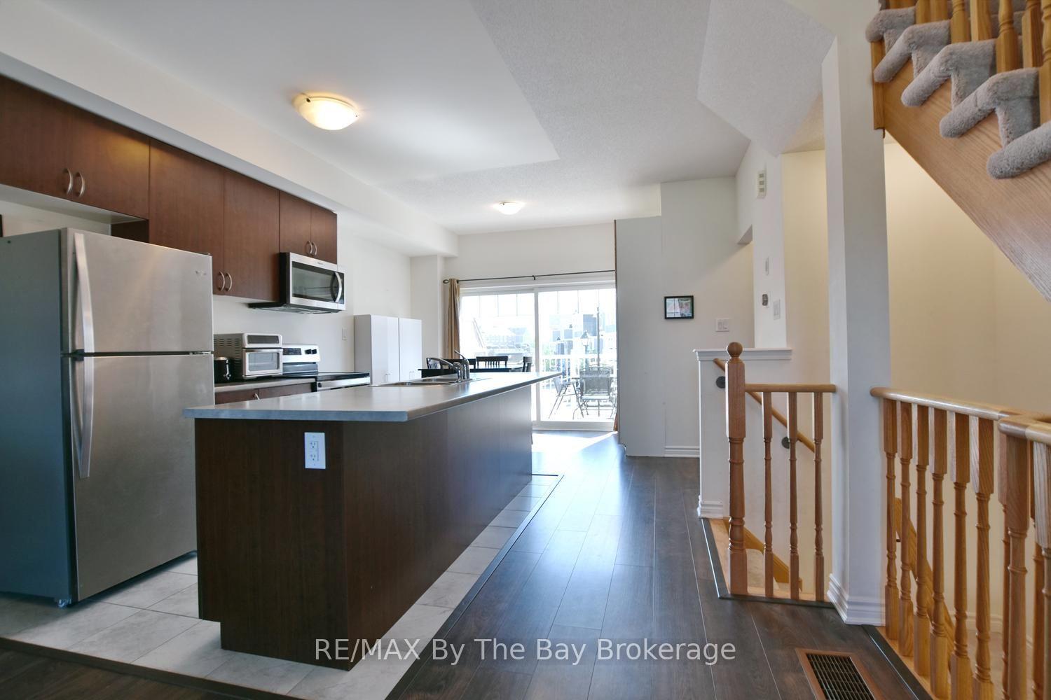 Photo 18 of 16 Village Gate Drive, Wasaga Beach — HOMEH
