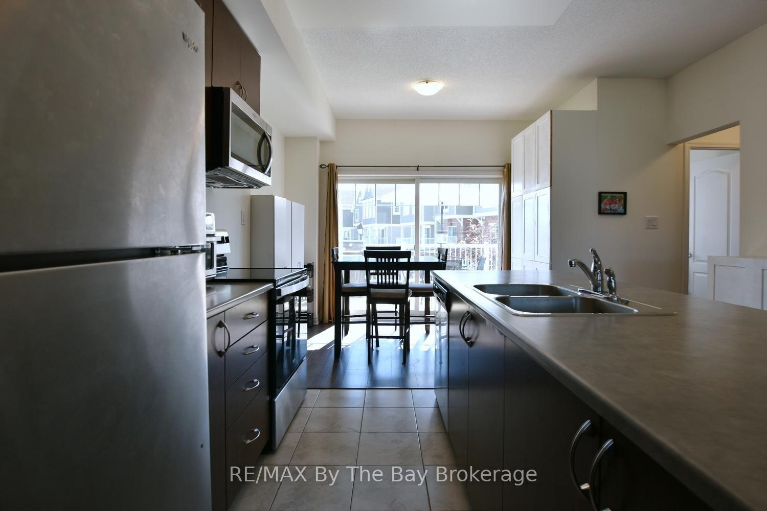 Photo 21 of 16 Village Gate Drive, Wasaga Beach — HOMEH
